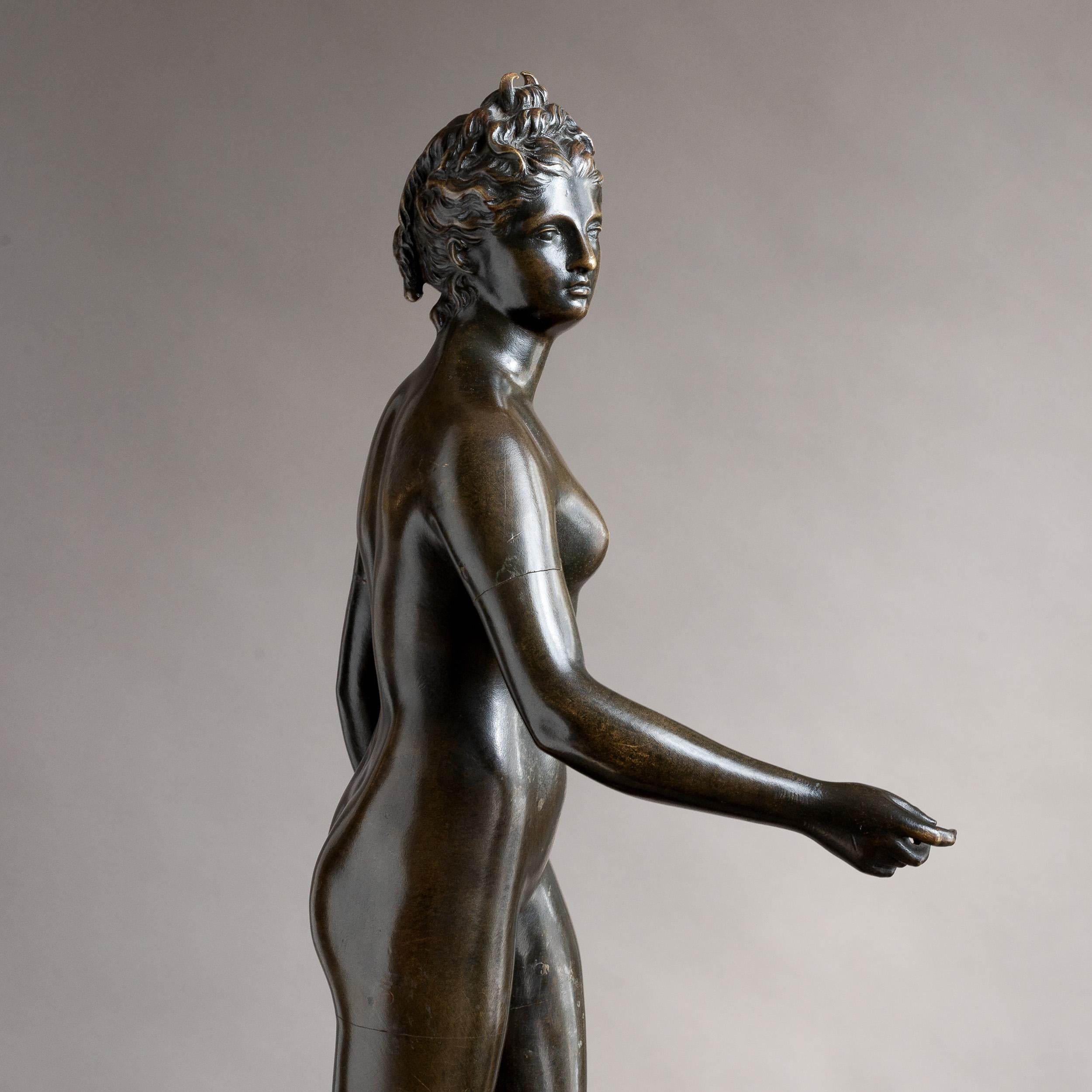Modèle en bronze de Diane chasseresse en vente 2