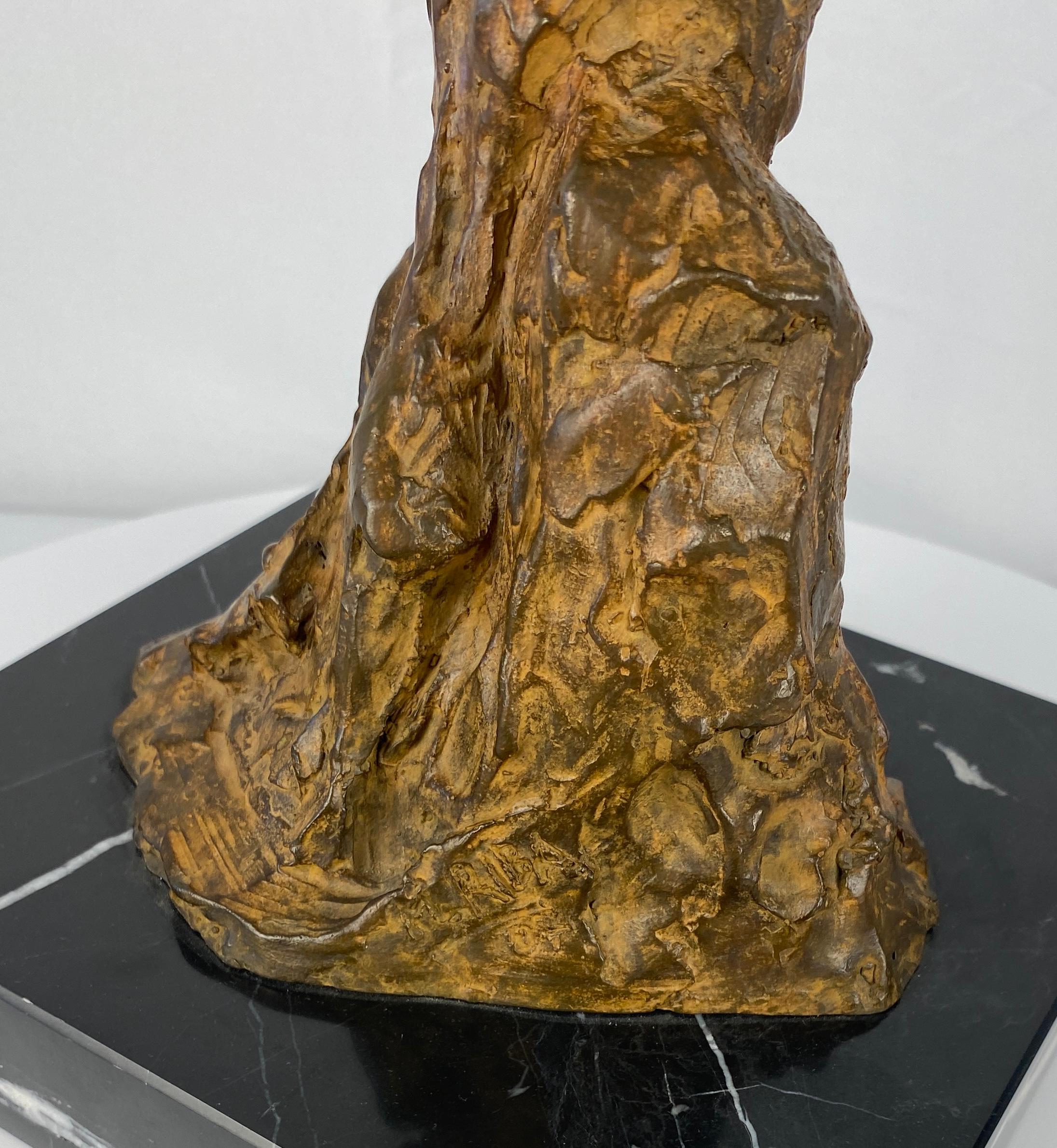 20ième siècle Sculpture figurative moderniste en bronze de Mercè Riba en vente