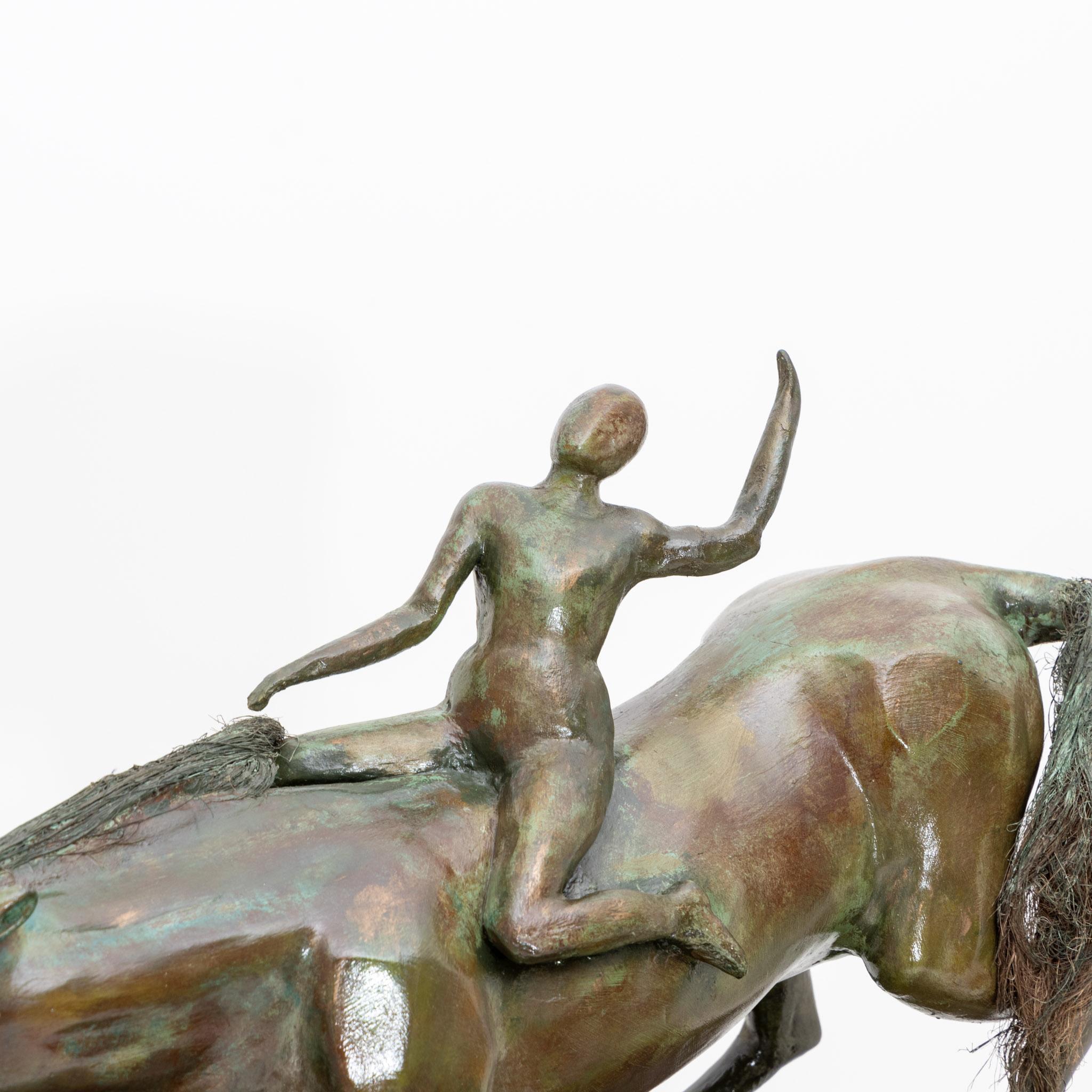 Modernistische Gips-Skulptur aus Bronze, wahrscheinlich Frankreich, Mitte des 20. Jahrhunderts (Metall) im Angebot