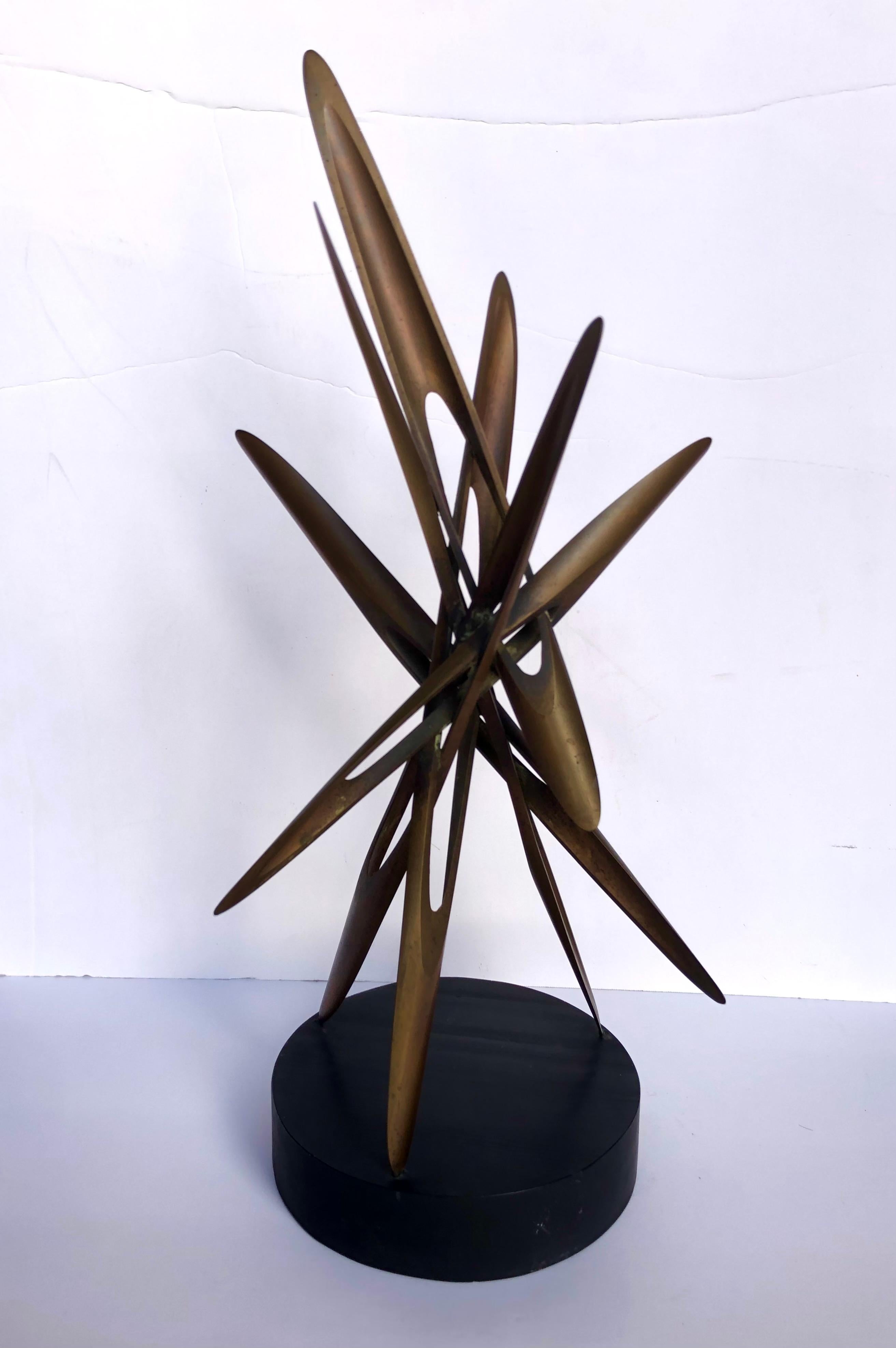 Bronze Modernist Sculpture After Alexander Liberman In Good Condition For Sale In Brooklyn, NY