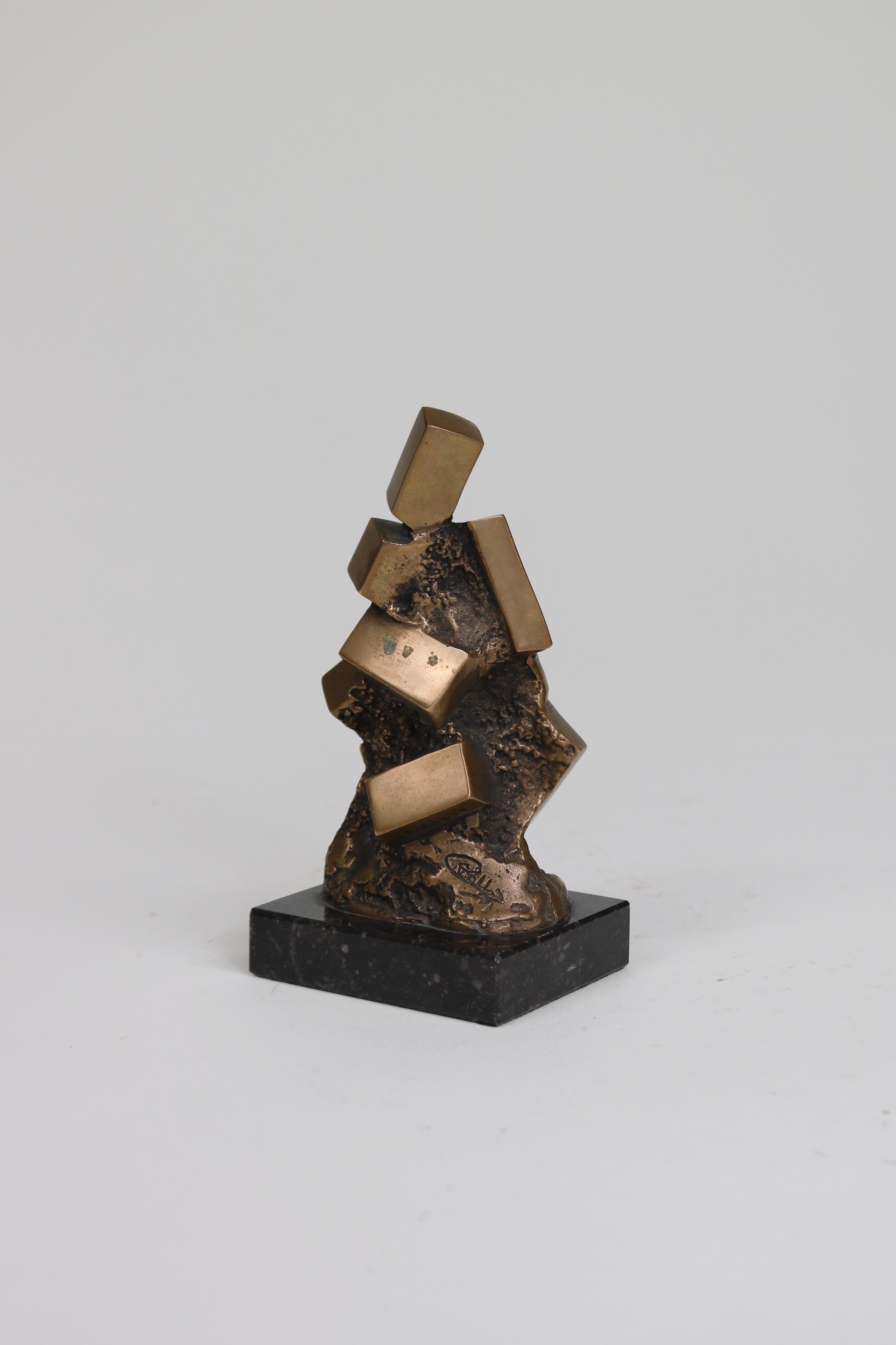 A modernist bronze sculpture mounted on a granite base. Made of bronze blocks melted into a mottled core.

Signed by the artist, but the maker is unknown.

Measures: H 16cm
W 8cm