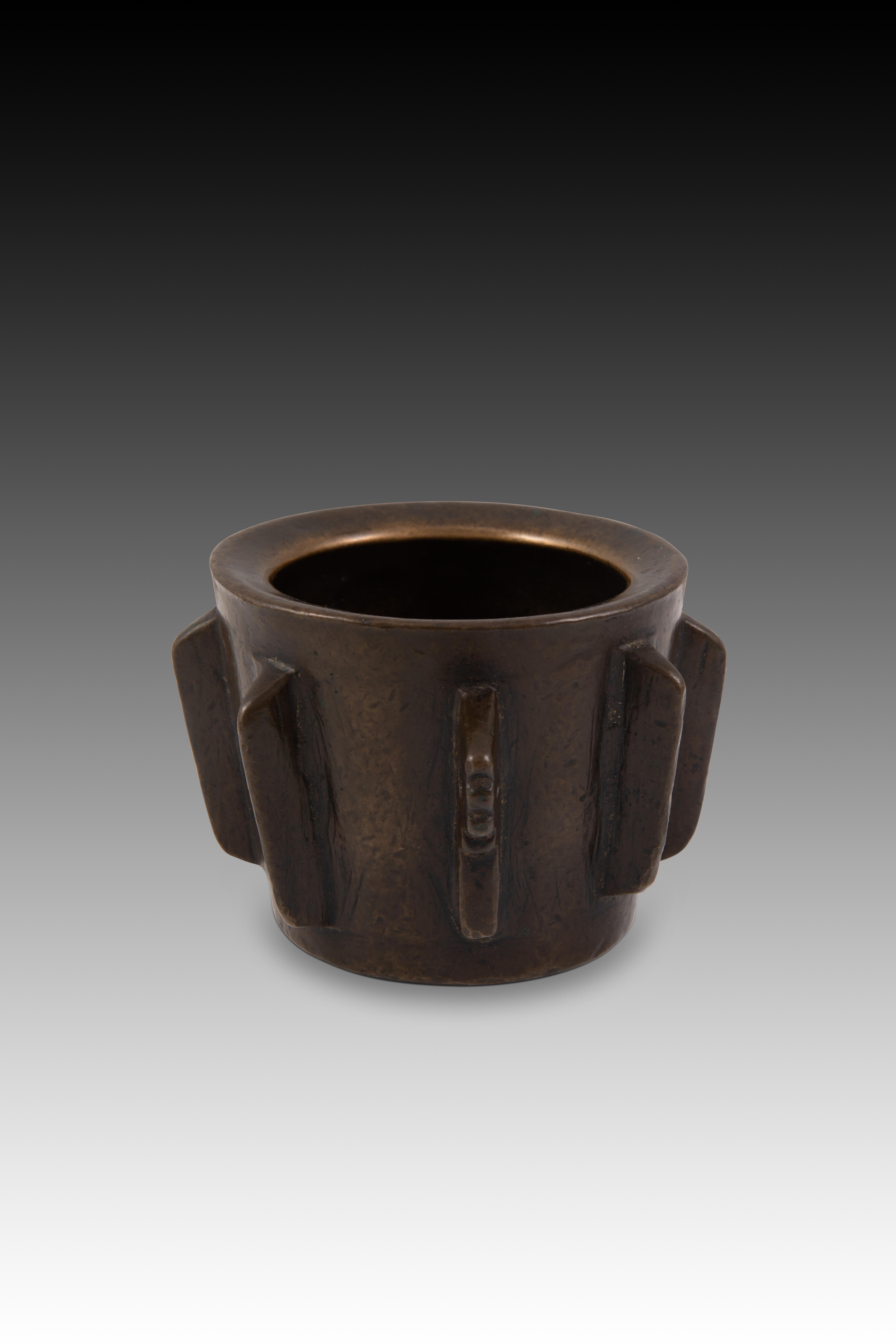 Gothic Bronze mortar, Spain, 16th century.