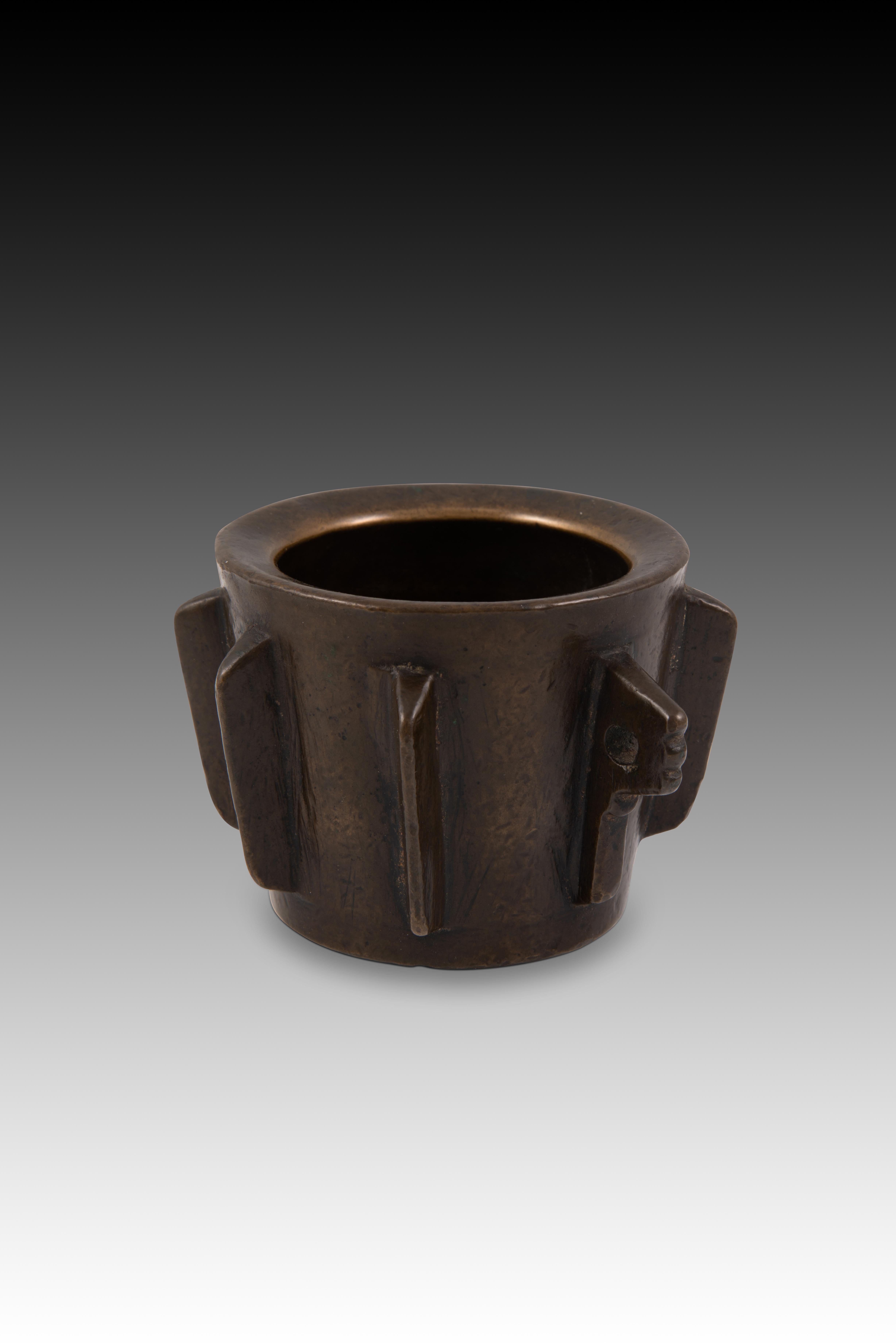 Spanish Bronze mortar, Spain, 16th century.