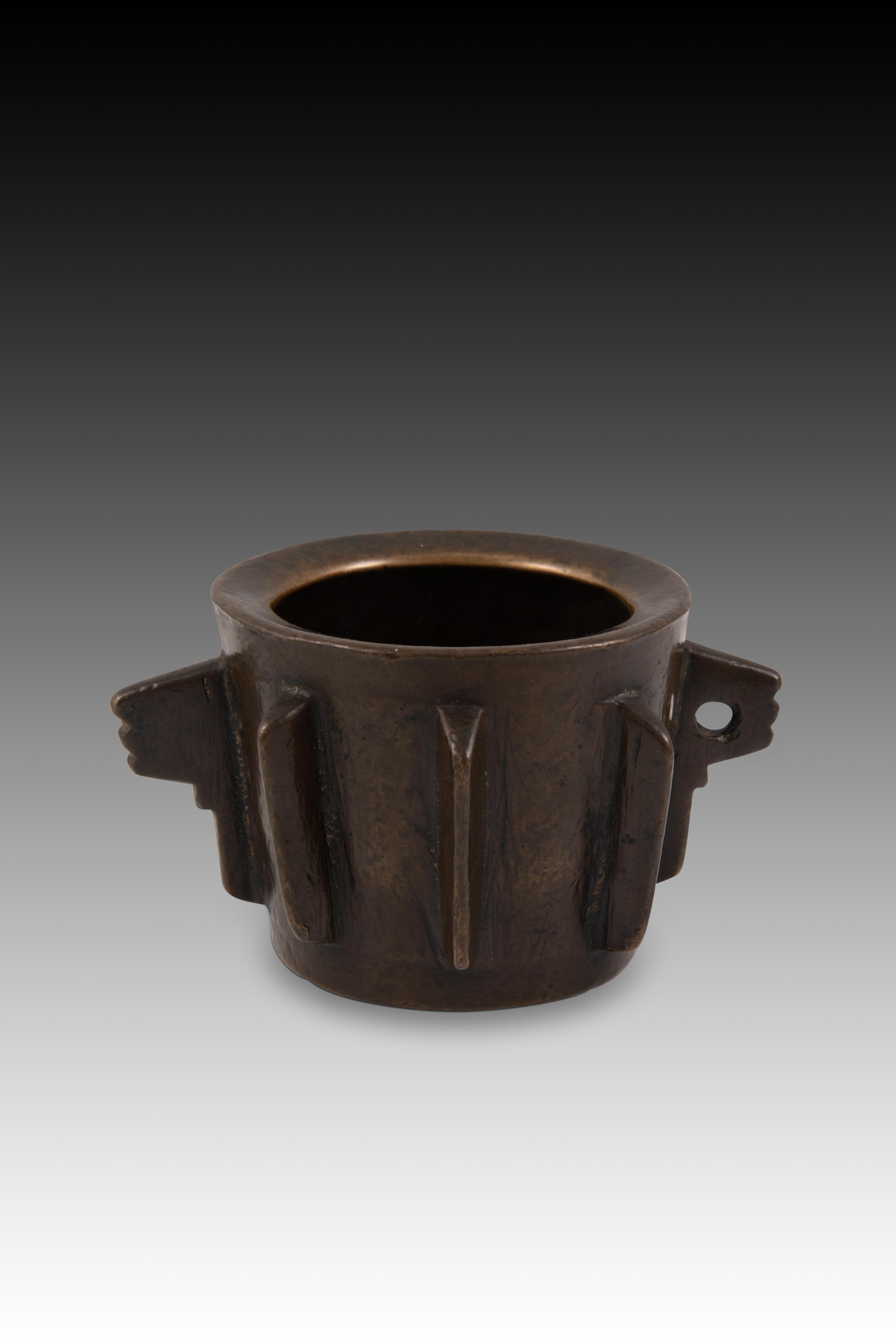 Bronze mortar, Spain, 16th century. In Fair Condition In Madrid, ES