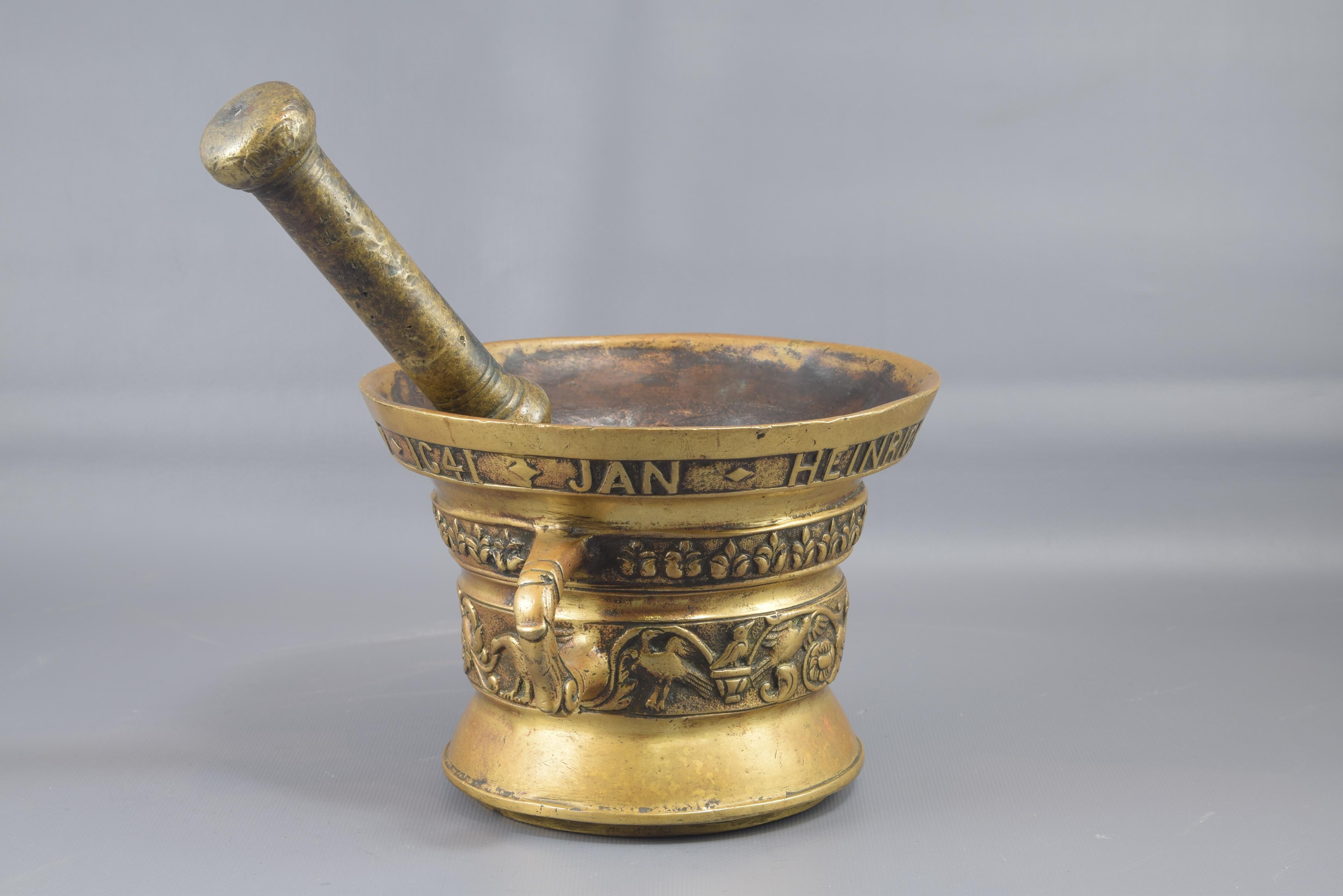 European Bronze Mortar with Pestle, 20th Century, after Baroque Models