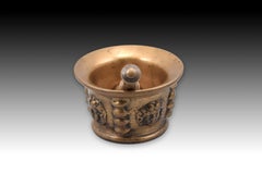 Bronze mortar with pestle. Spain, 17th century