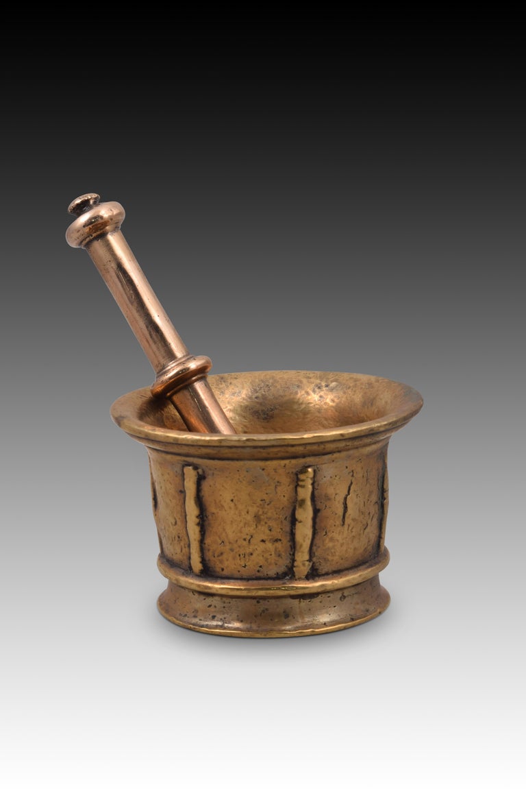 Baroque Bronze Mortar with Pestle, Spain, 17th Century For Sale