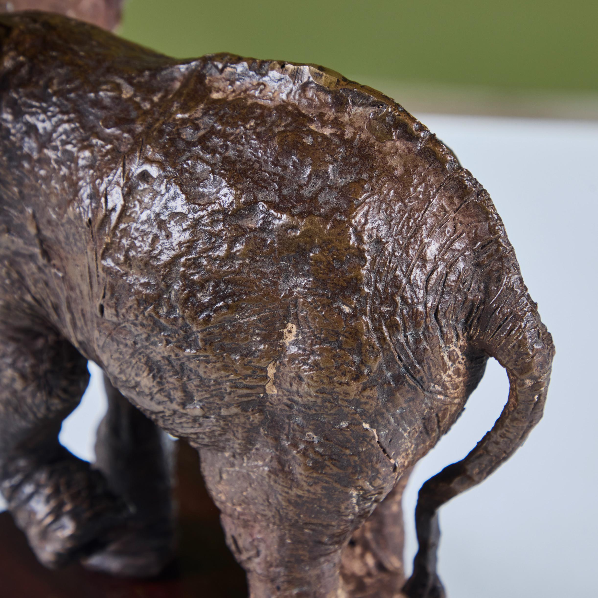 Scultura di elefante montata in bronzo in vendita 7