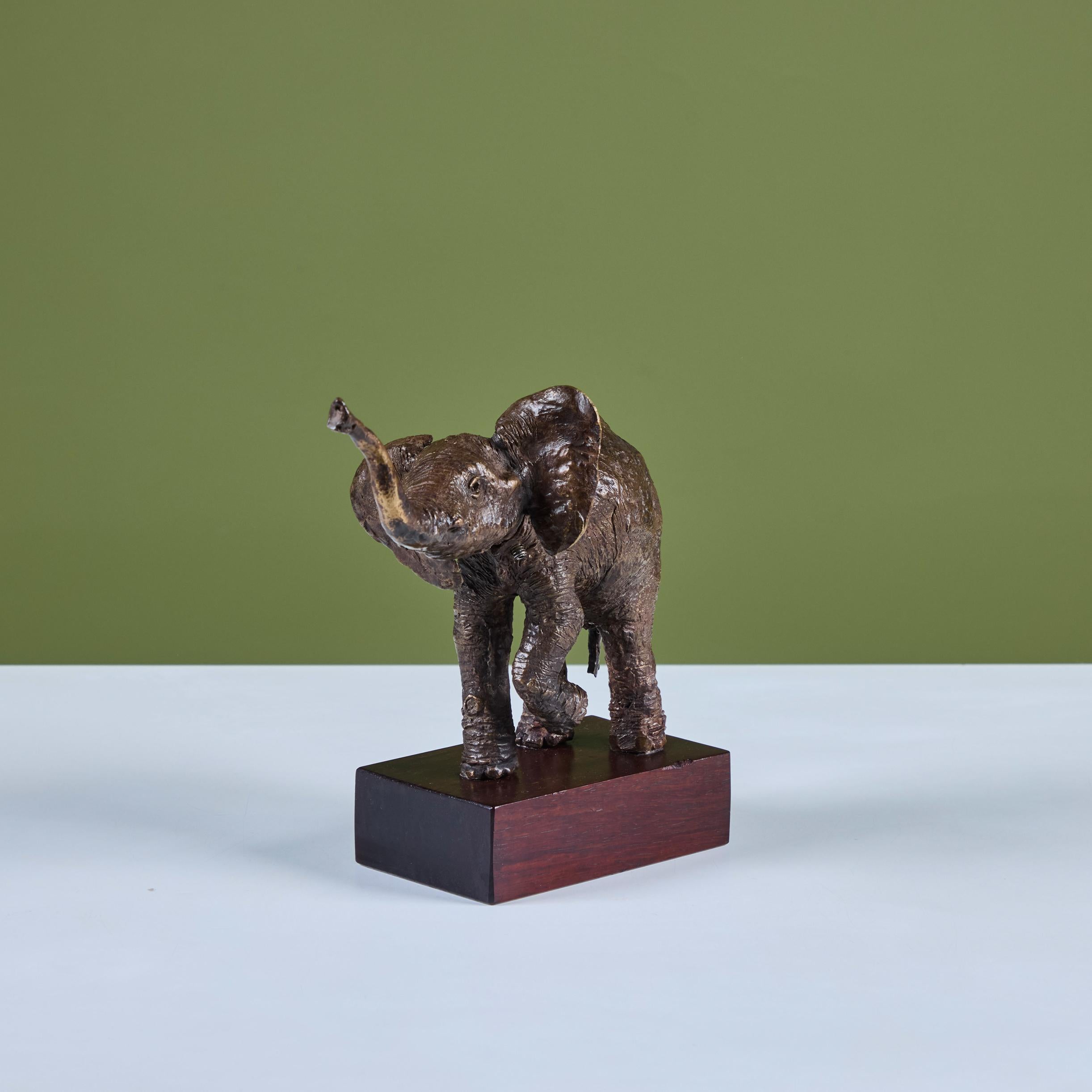 XX secolo Scultura di elefante montata in bronzo in vendita