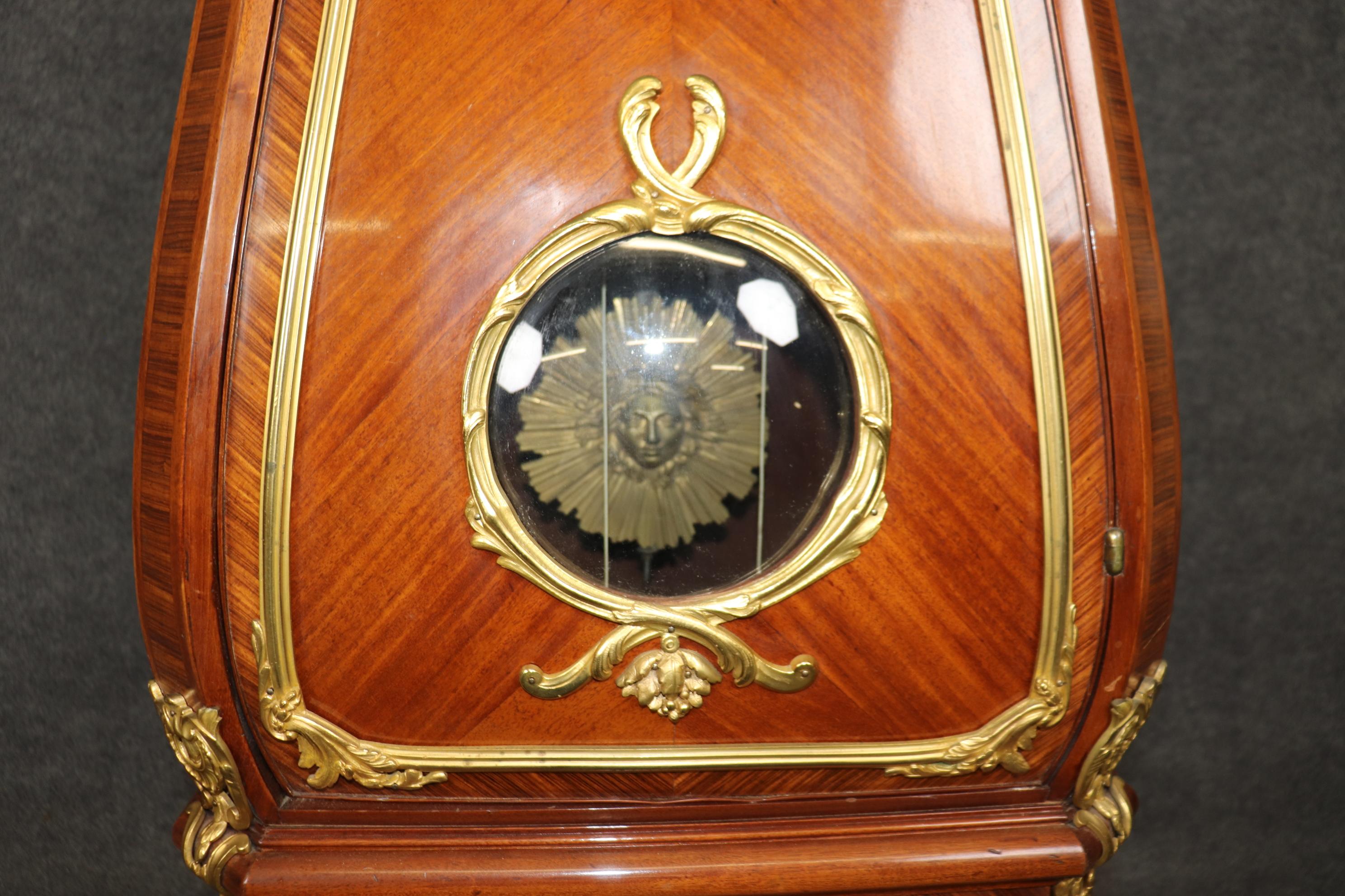 Horloge de grand-père Louis XV de la Maison Forest en bois de rose montée sur bronze 6