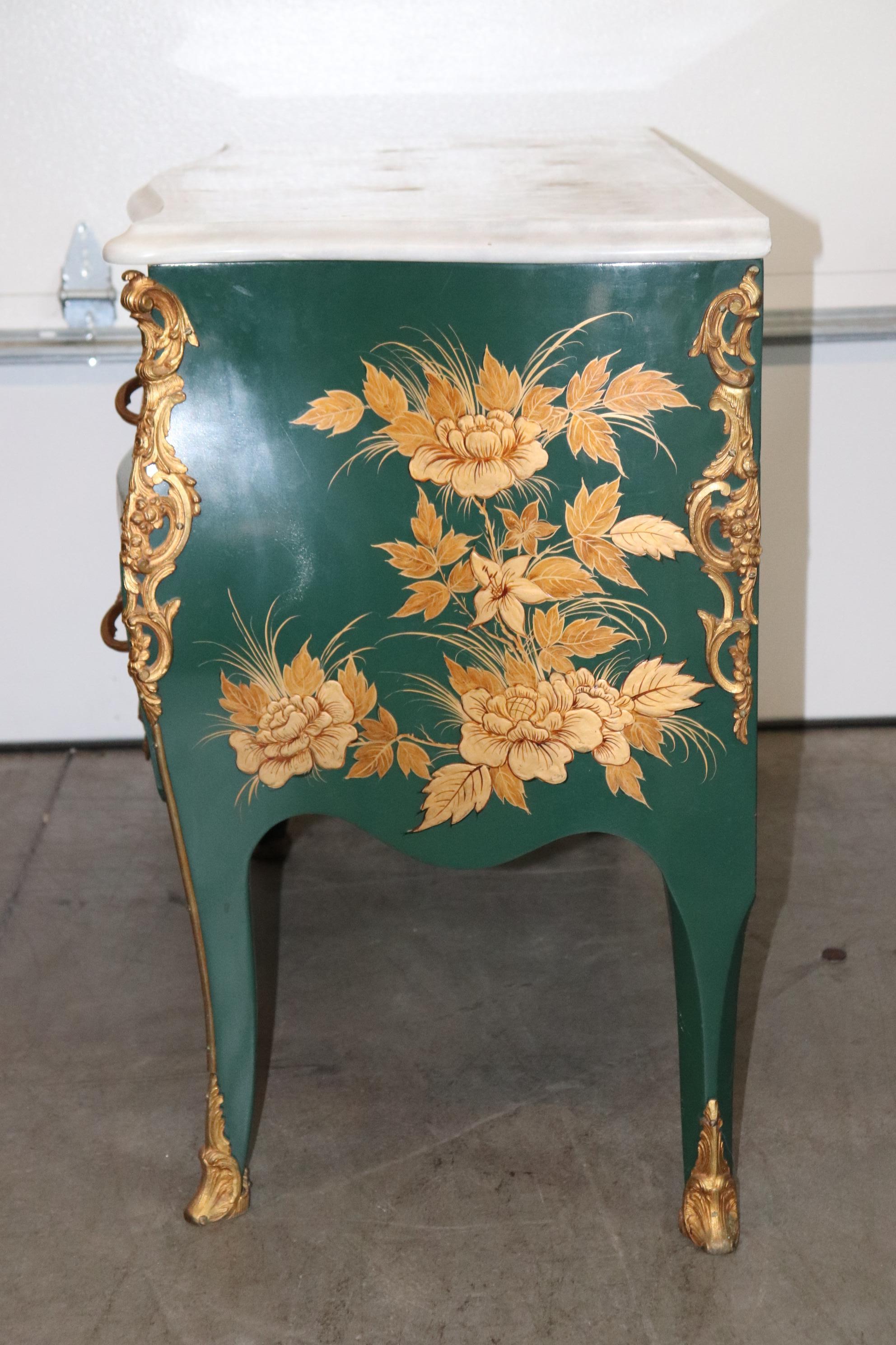 Bronze Mounted French Louis XV Style Green Chinoiserie Floral Painted Commode In Good Condition In Swedesboro, NJ