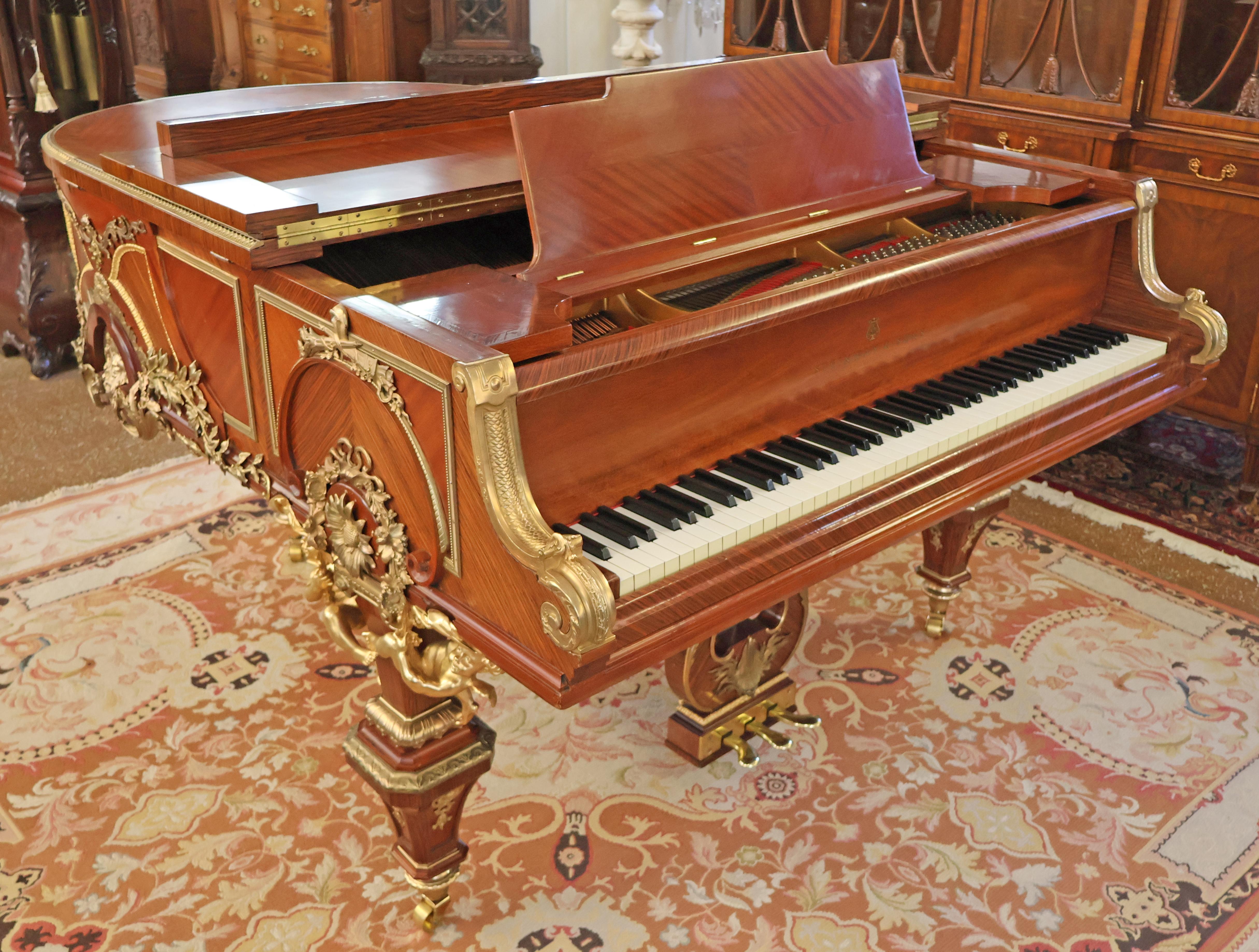 Pianoforte a coda Steinway Baby Grand con cassa francese montata in bronzo, modello Model No.  Francois Link in vendita 7