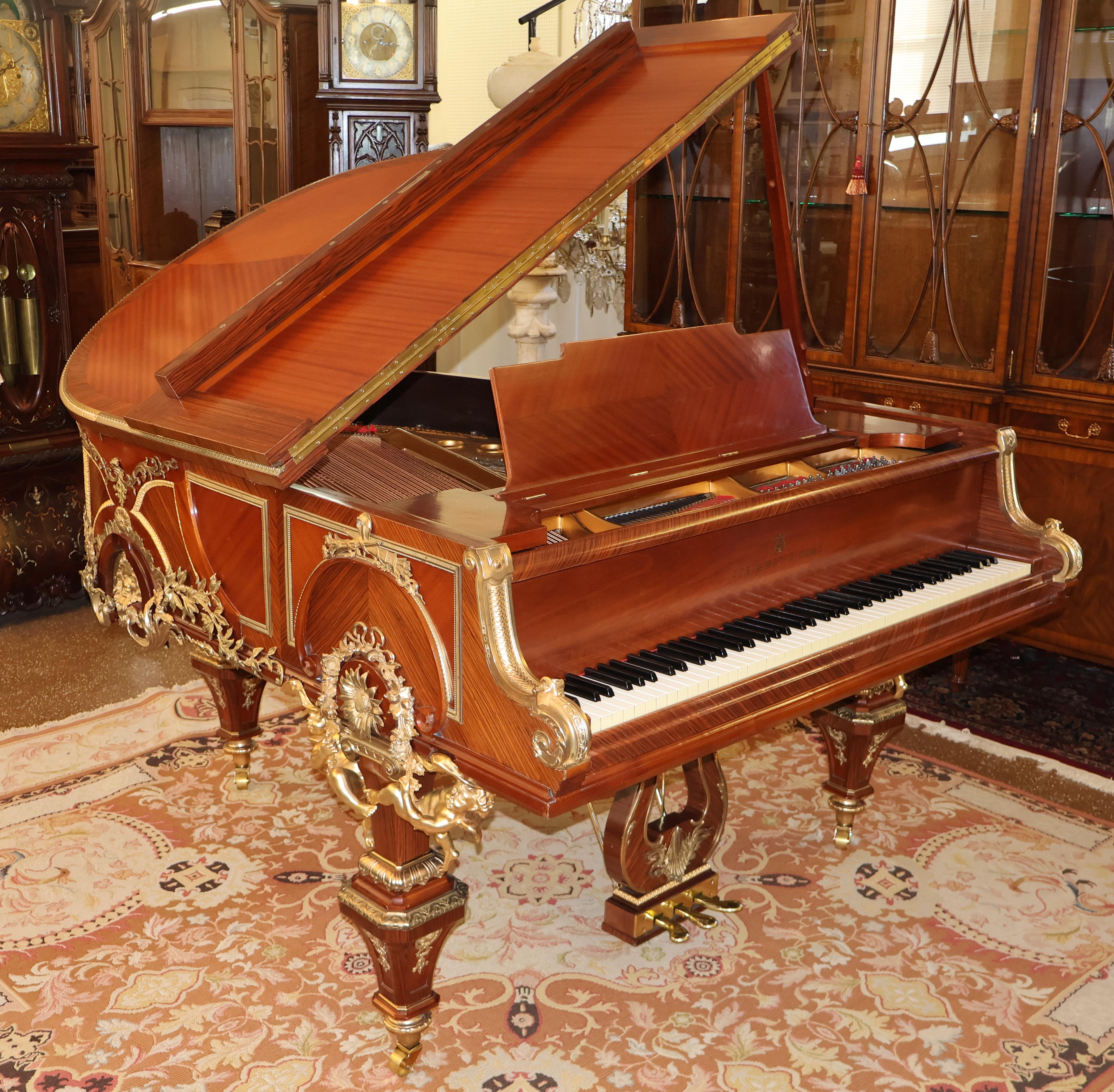 Luigi XVI Pianoforte a coda Steinway Baby Grand con cassa francese montata in bronzo, modello Model No.  Francois Link in vendita