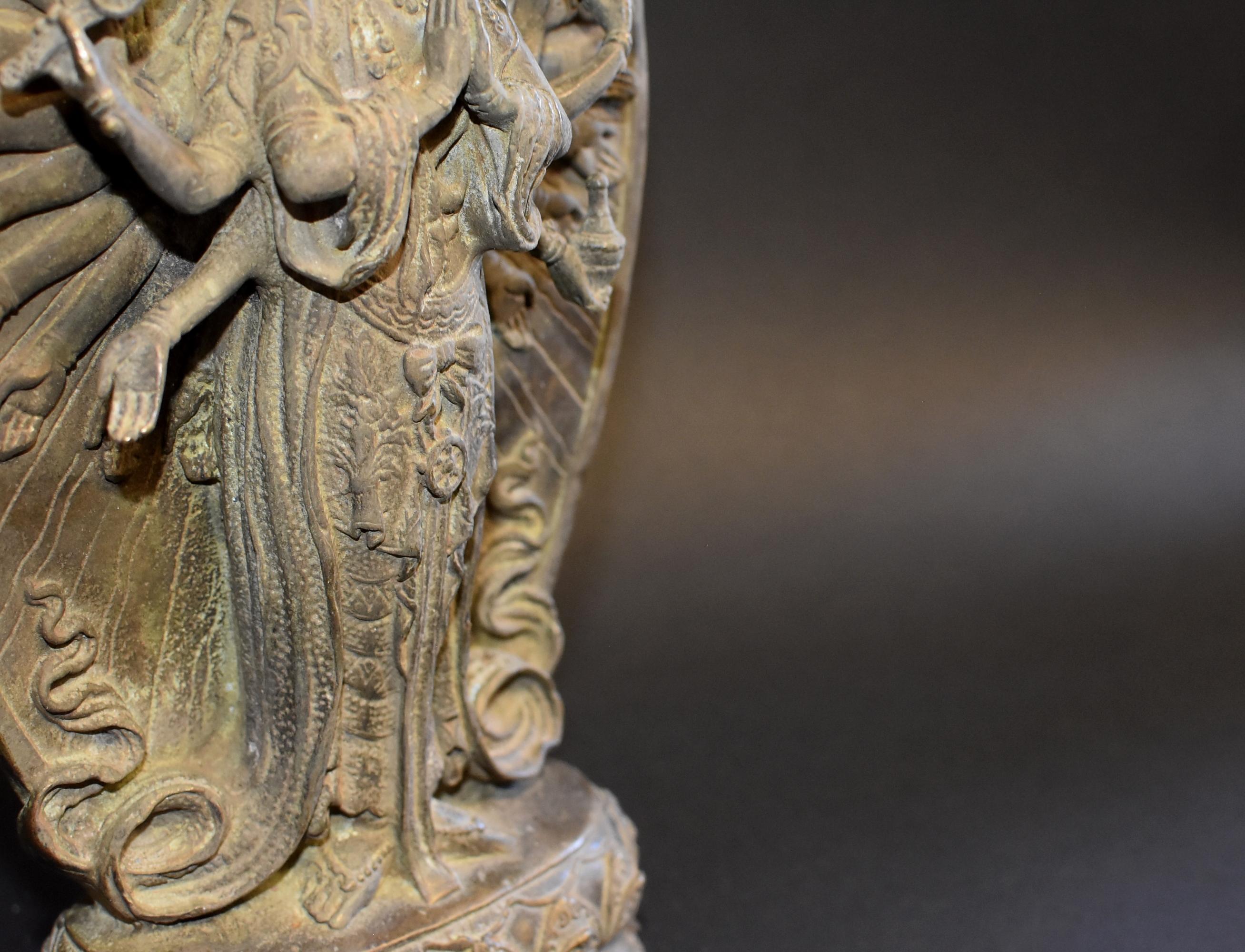 Bronze Multiple Armed Avalokitesvara Guan Yin Statue, Very Fine For Sale 11