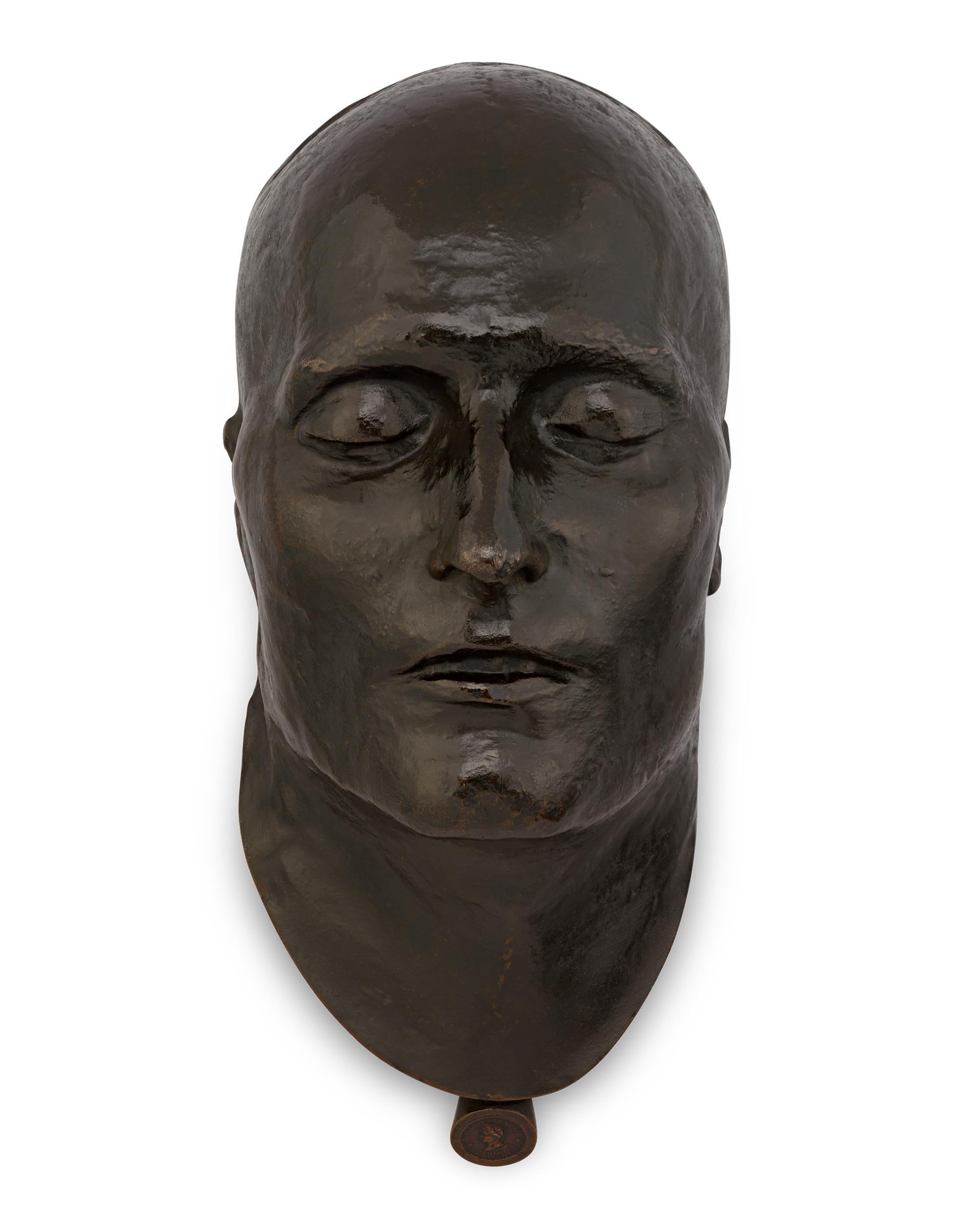 Bronze Napoleon I. Todesmaske aus Bronze, aus der von Dr. Antommarchi gegossenen Bronze (Französisch) im Angebot
