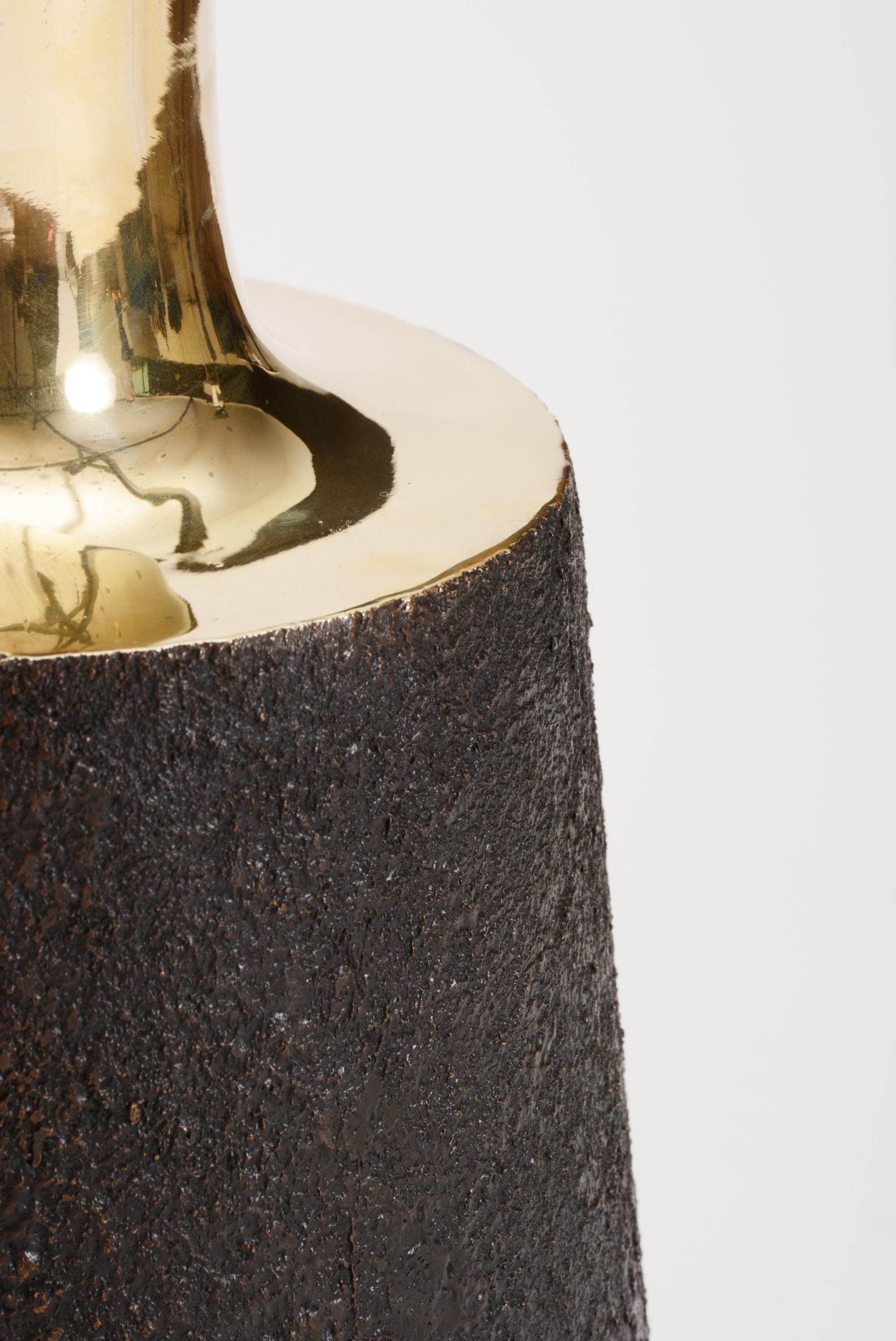 XXIe siècle et contemporain Table d'appoint en col de bronze avec plateau en parchemin gris angora par Elan Atelier EN STOCK en vente