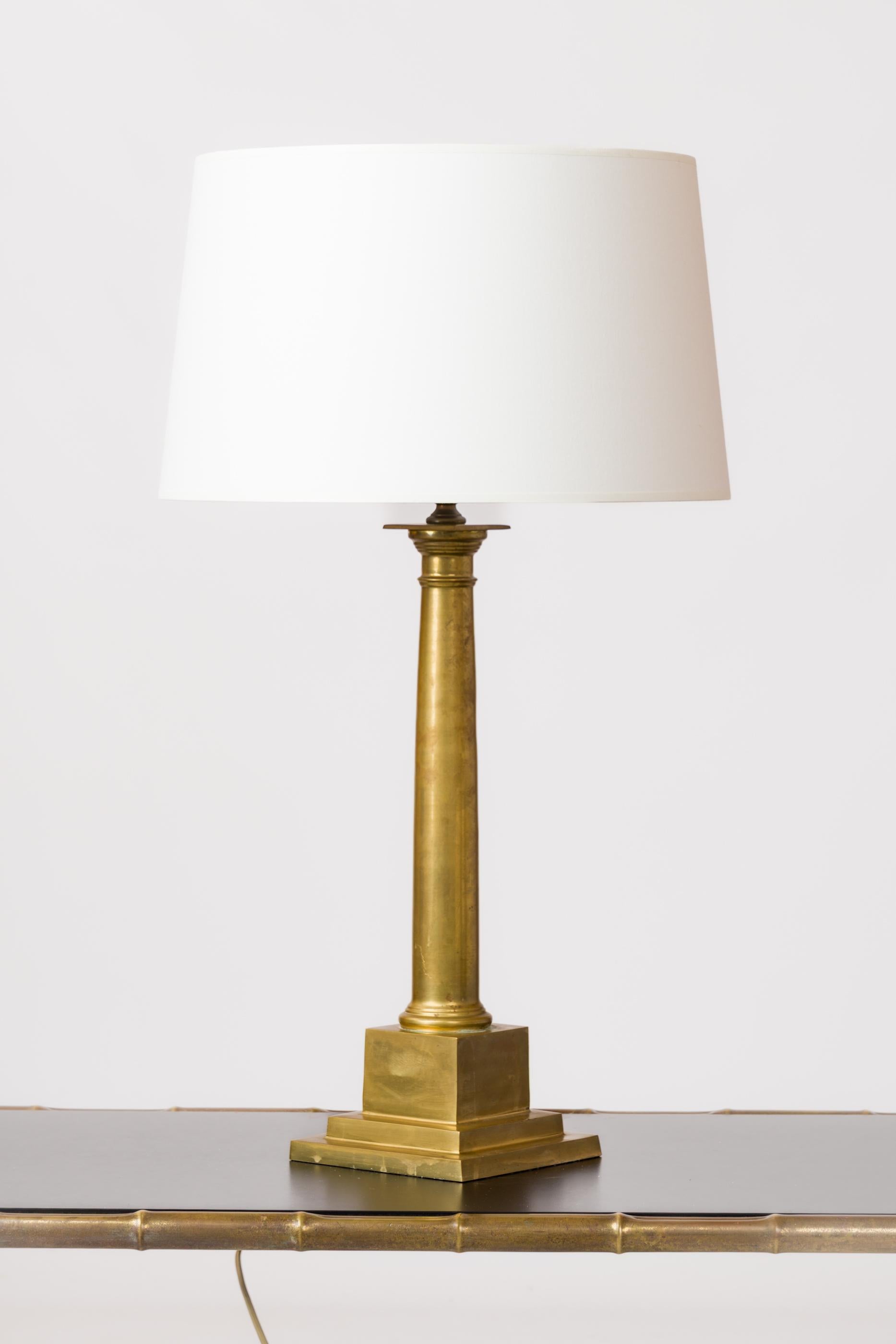 Lámpara de mesa neoclásica de bronce (YVES - VER DESCRIPCIÓN - MAISON ¿QUÉ?) Neoclásico en venta