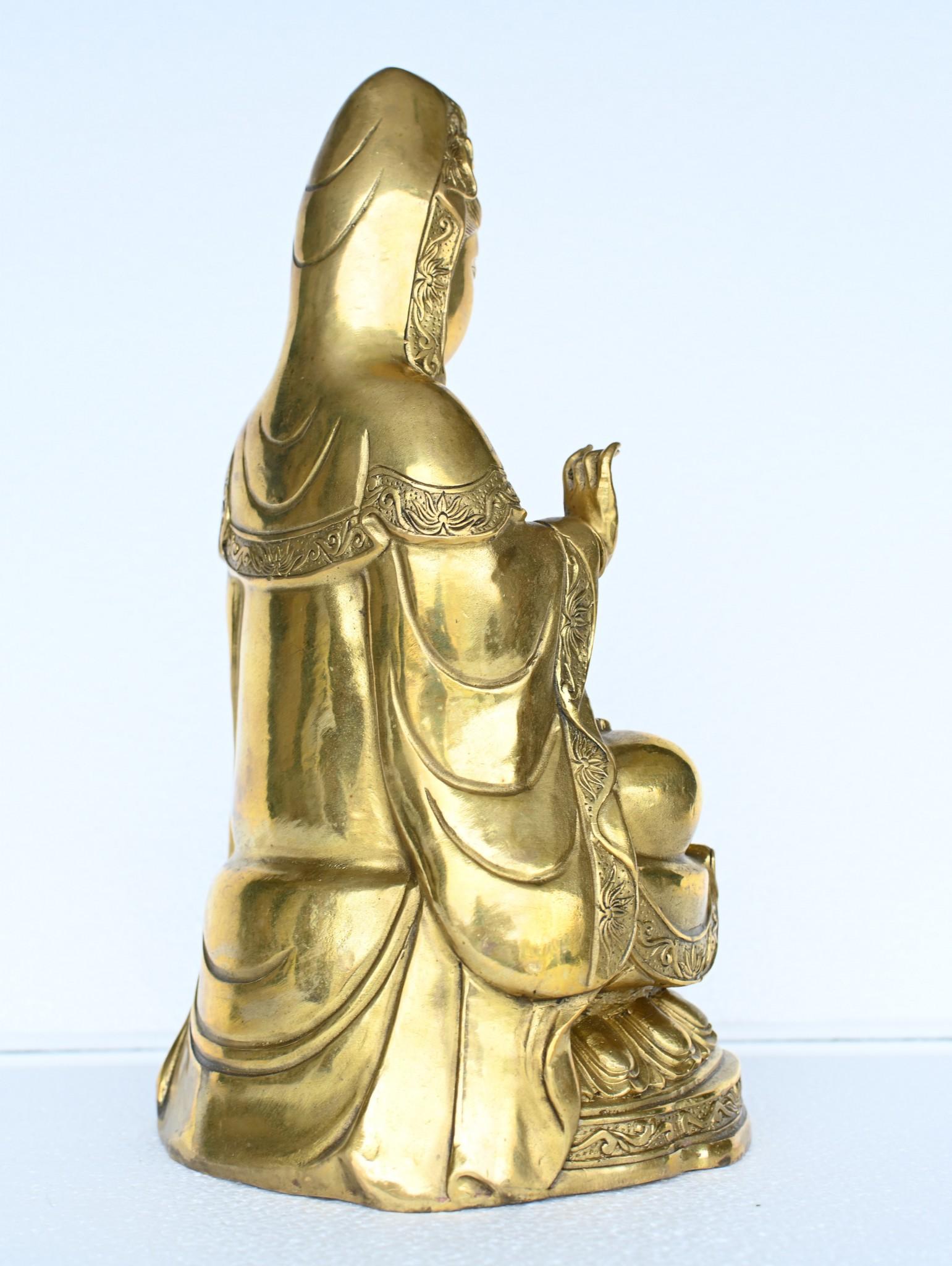 Bronze Nepalese Buddha Statue Meditation Buddhism In Good Condition In Potters Bar, GB