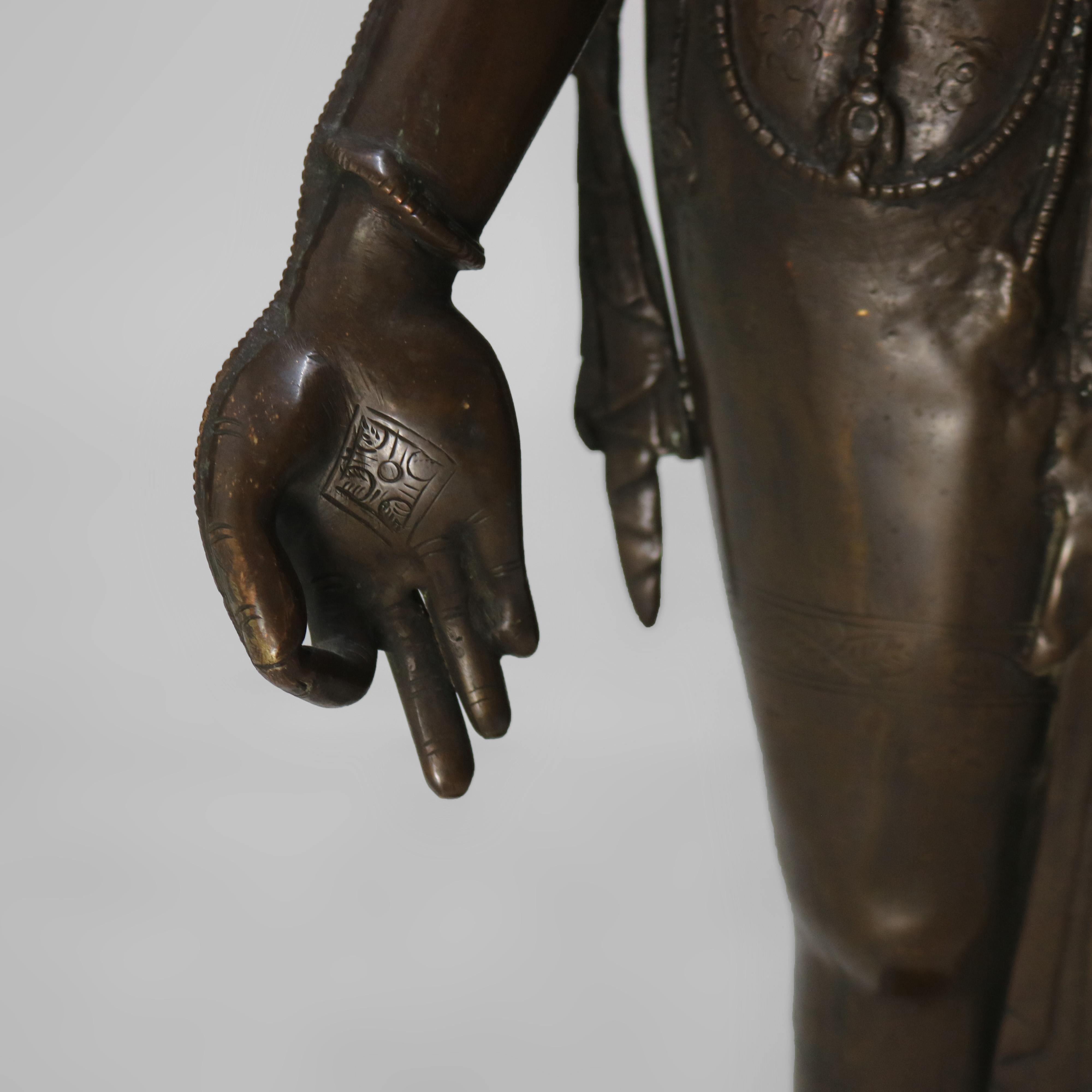 Figure de déesse hindoue Parvati népalaise en bronze 20e siècle en vente 5