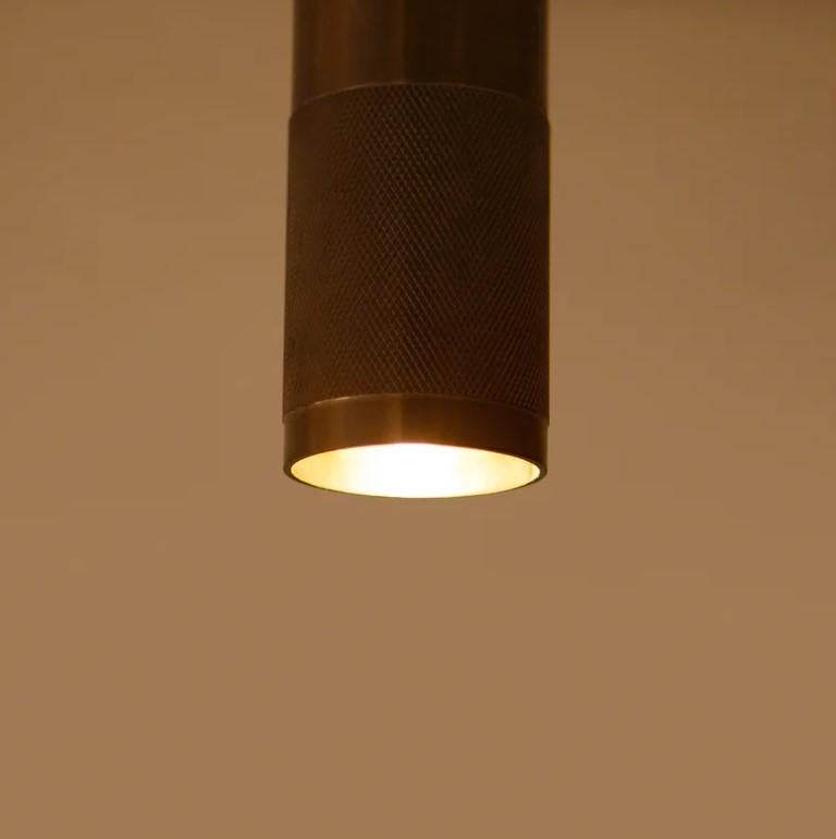 Lampe nerveuse en bronze de Hatsu Neuf - En vente à Geneve, CH