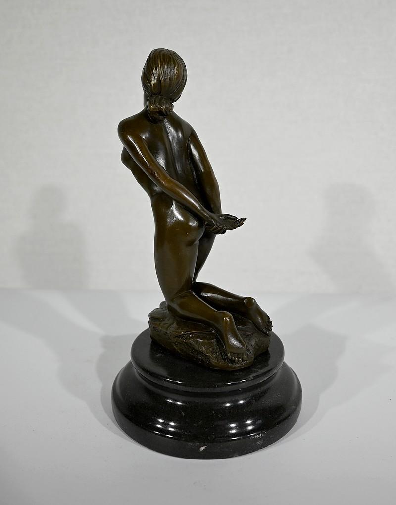 20th Century Bronze sculpture  “Female nude” by A. Cesaro – 20th For Sale