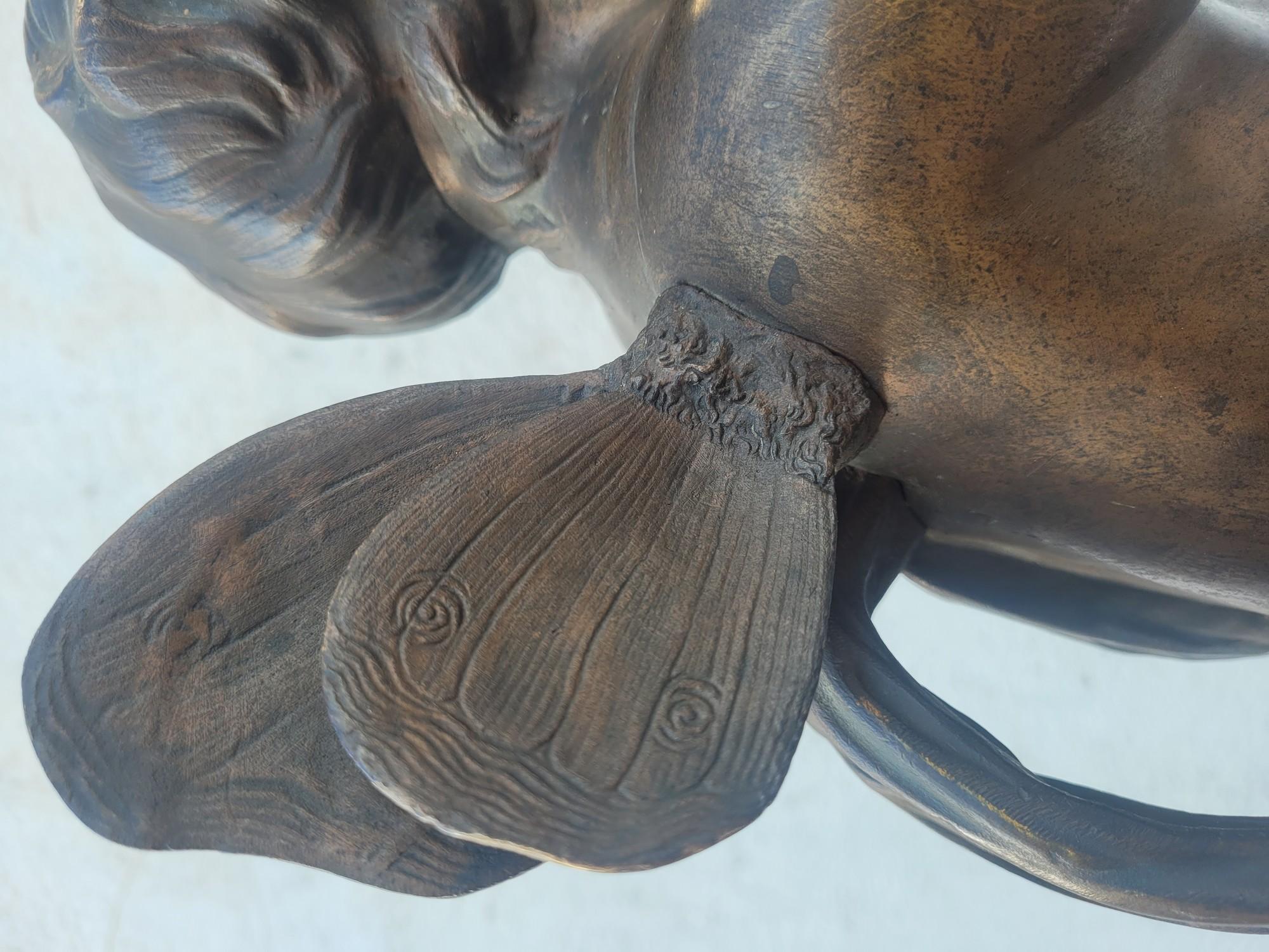 Bronzo di un putto alato in piedi, fine XIX secolo inizio XX secolo in vendita 10