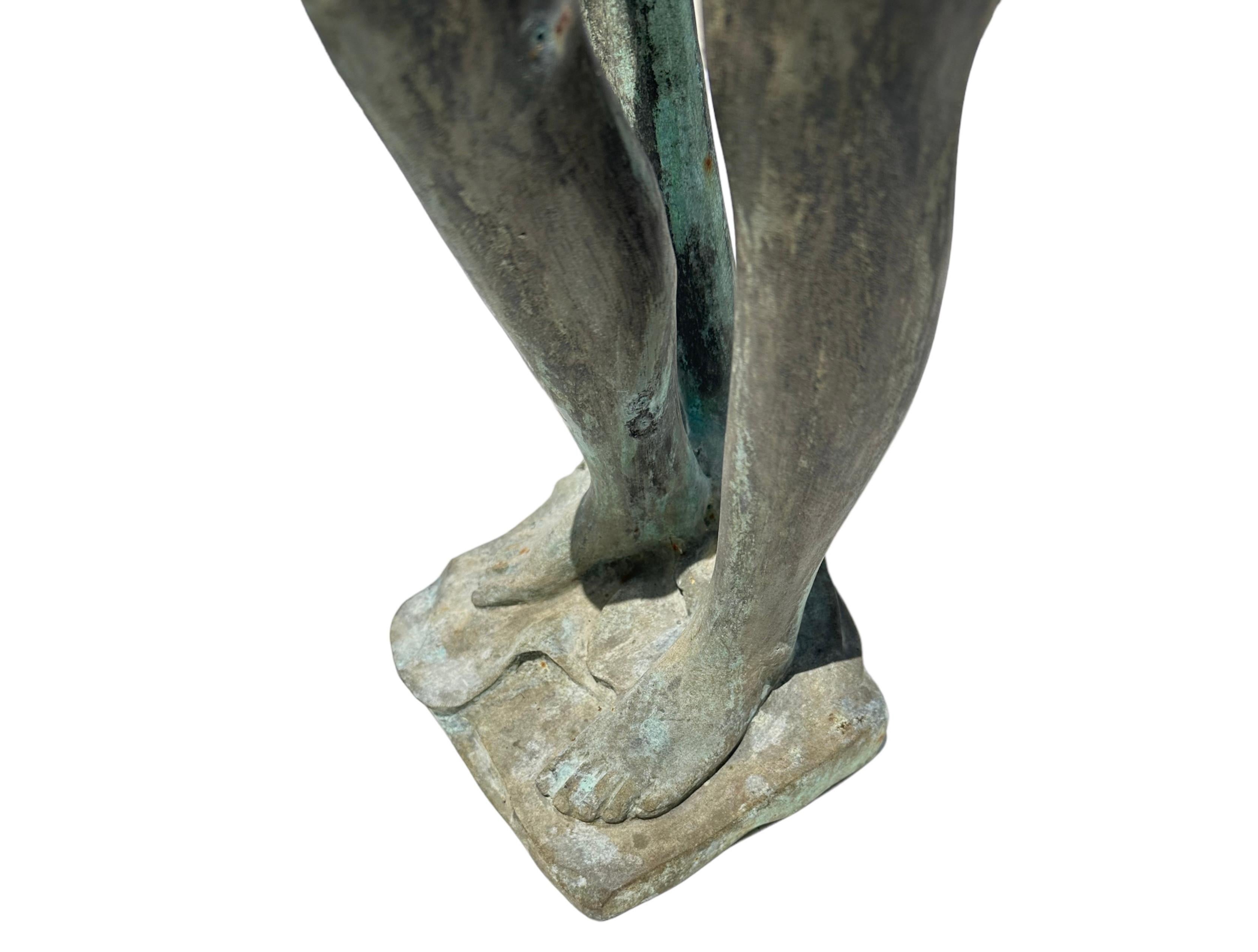 Bronze eines „Frauen mit Handtuch“ (20. Jahrhundert)