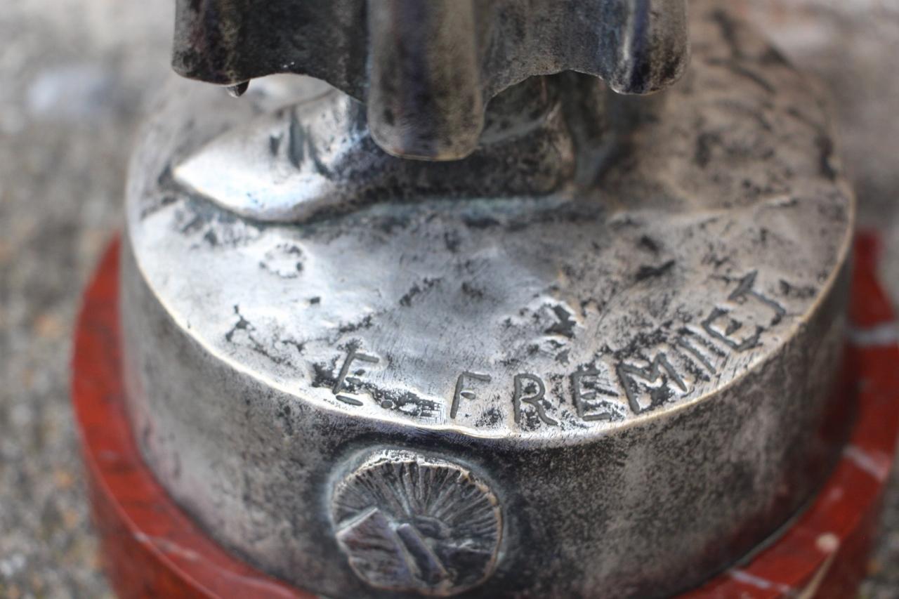 Bronze Of Saint Louis, Signed By Emmanuel Fremiet im Angebot 2