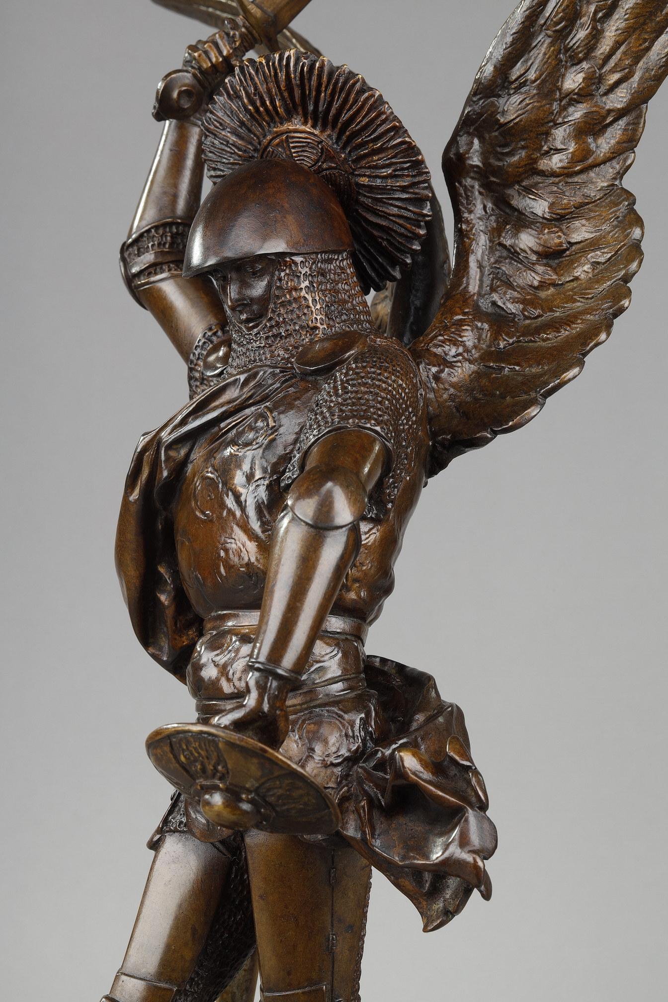 Bronzestatue „Der Heilige Michel schlägt den Drachen“ von Emmanuel Fremiet 7