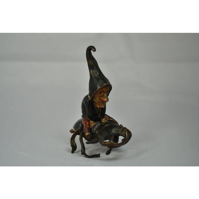 Bronze of Vienna Leprechaun Perching Hoary Scarab XIXth In Good Condition For Sale In Marseille, FR