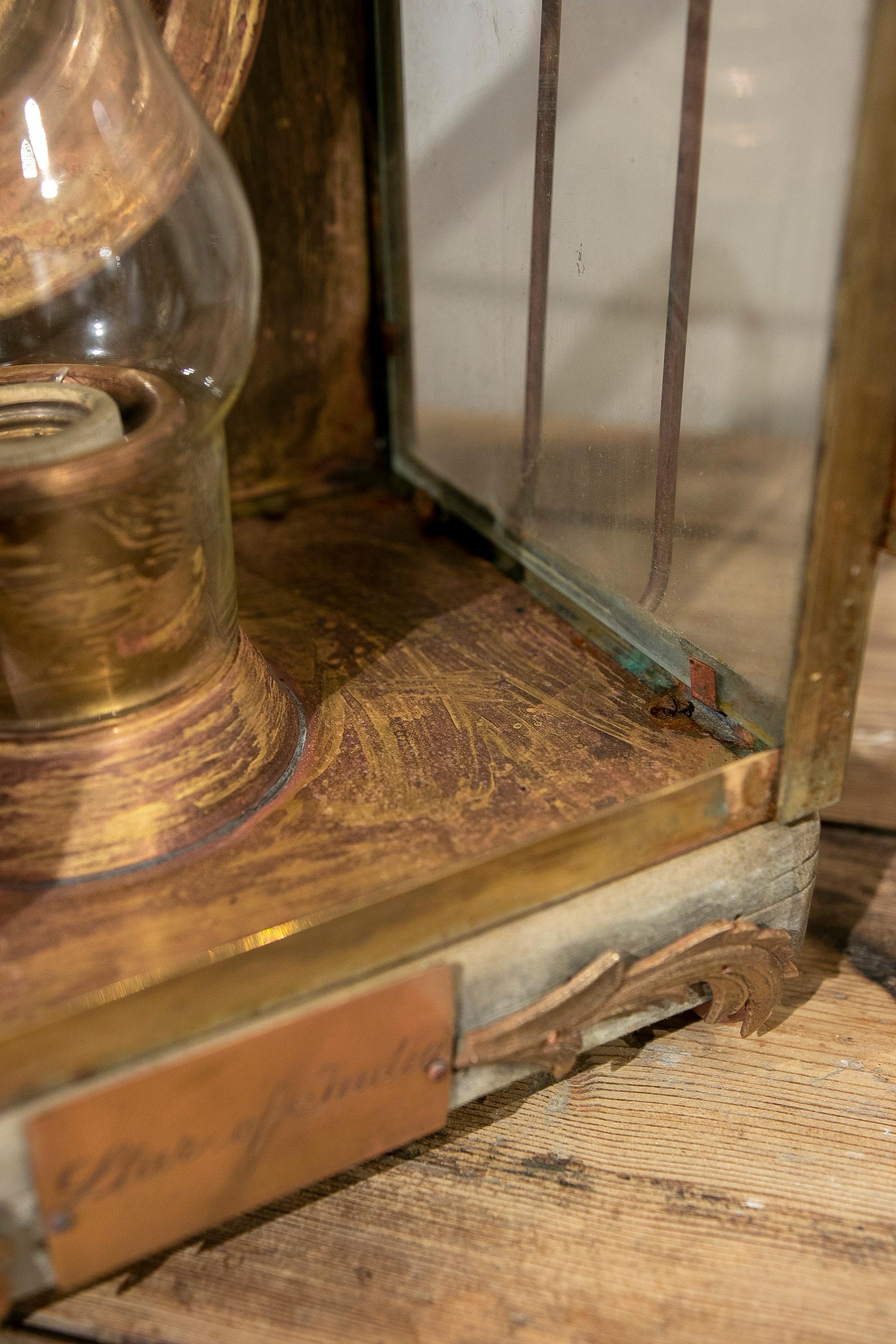 Lanterne à l'huile en bronze avec cristaux et inscription sur la partie inférieure en vente 9