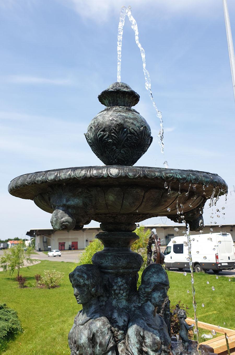 European Bronze Old Palace Free-Standing Fountain