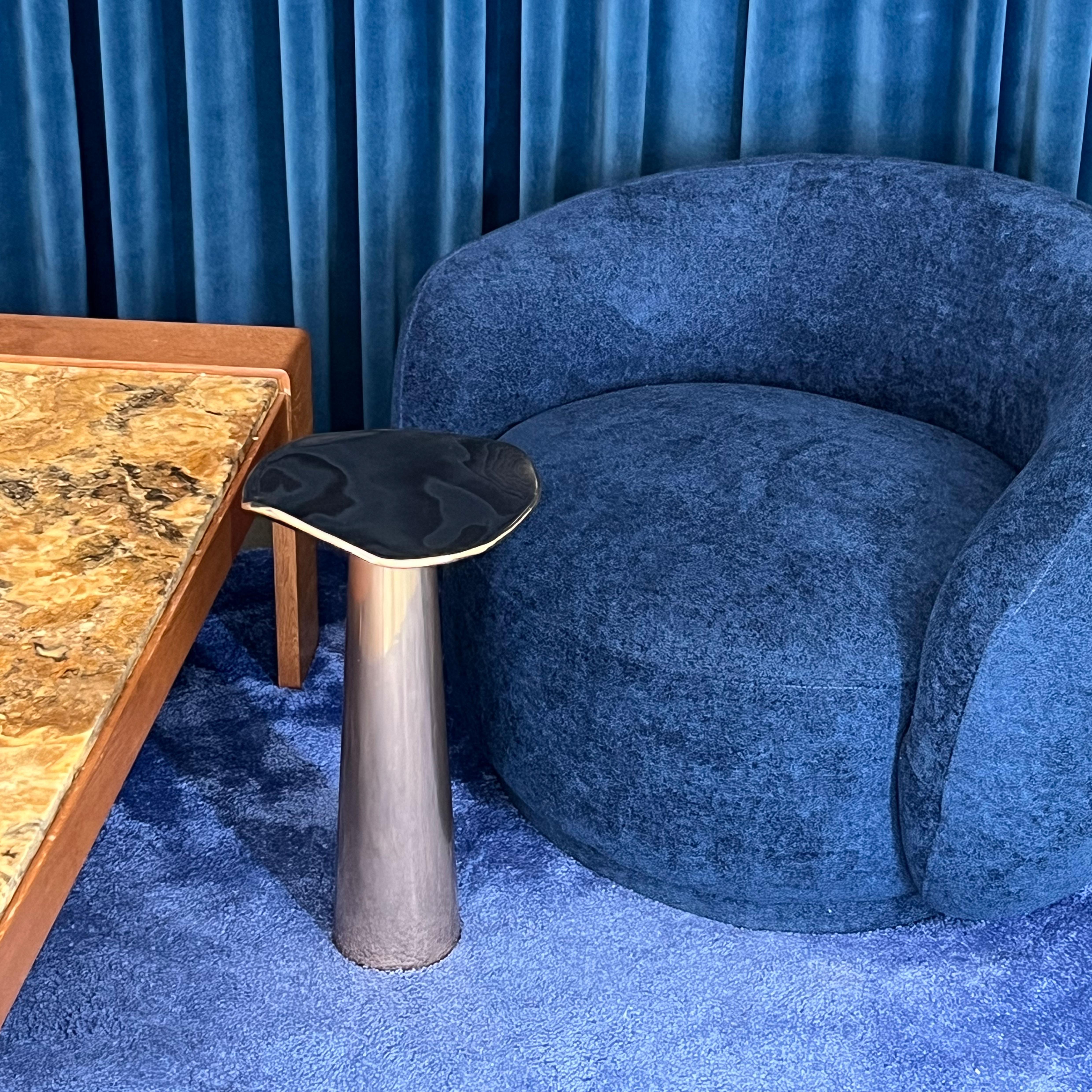 Bronze Onda Cone Side Table by Studio Sunt For Sale 4