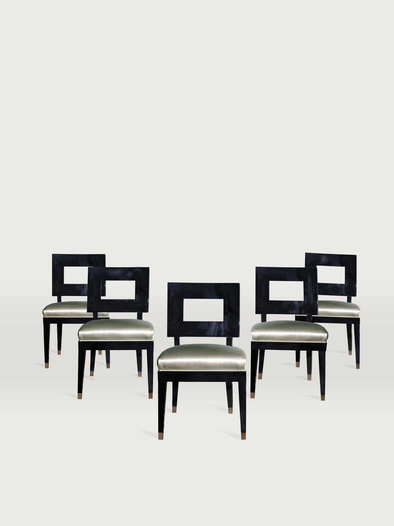 Bronzo, Orsi, Signora Kamini Jivan, Sedia IV, Pergamena grigio scuro, CAP in bronzo in vendita 2