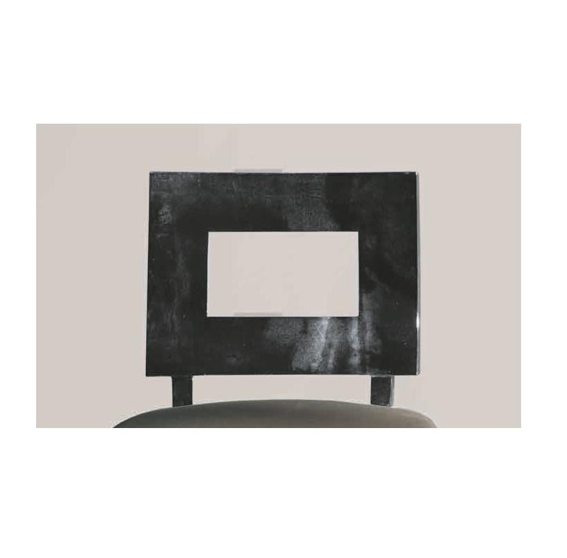 Bronzo, Orsi, Signora Kamini Jivan, Sedia IV, Pergamena grigio scuro, CAP in bronzo in vendita 1