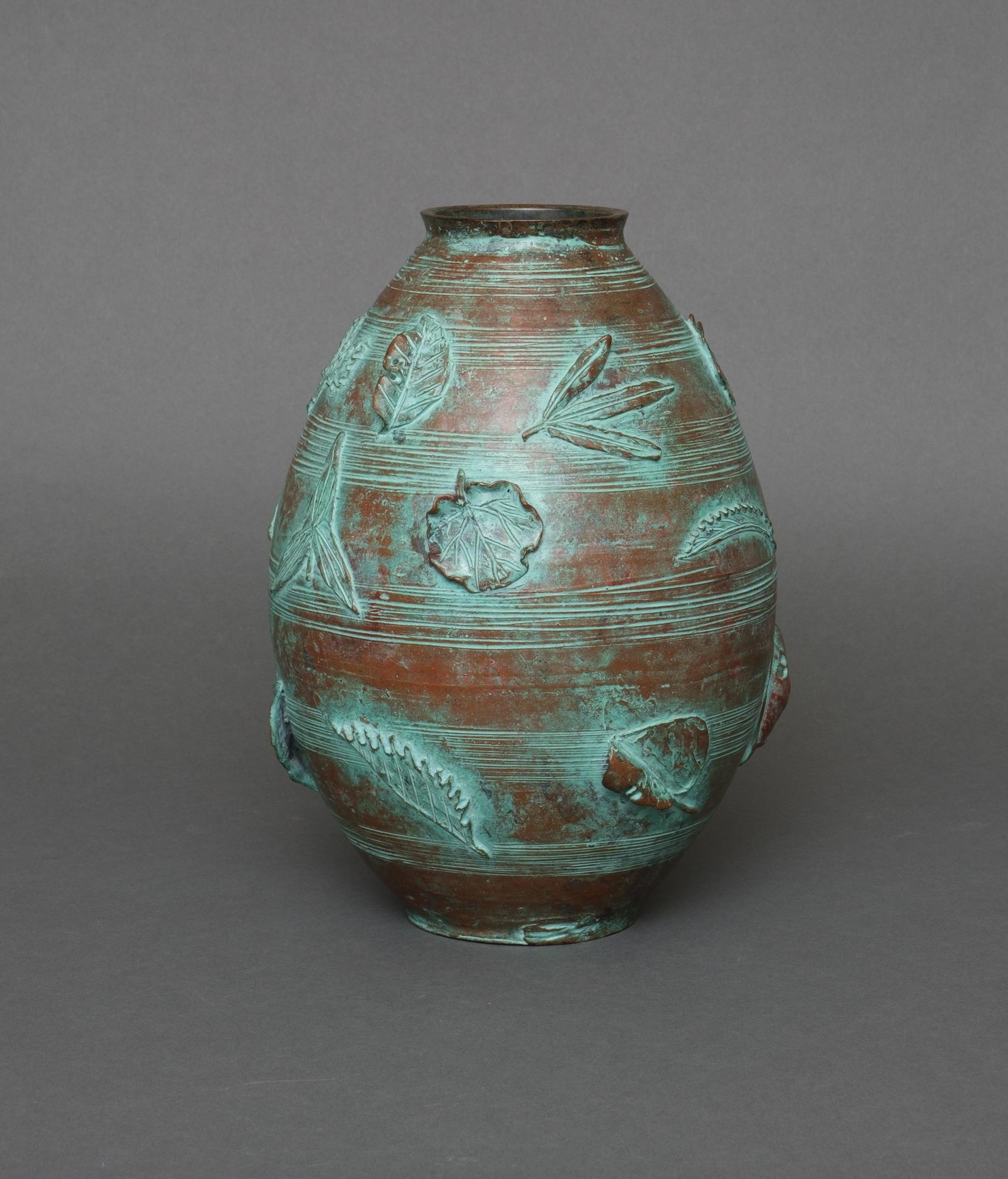 20th Century Bronze Ovoid Vase with High Relief Leaf Design by Nitten Artist Hirai Noboru 平井昇 For Sale
