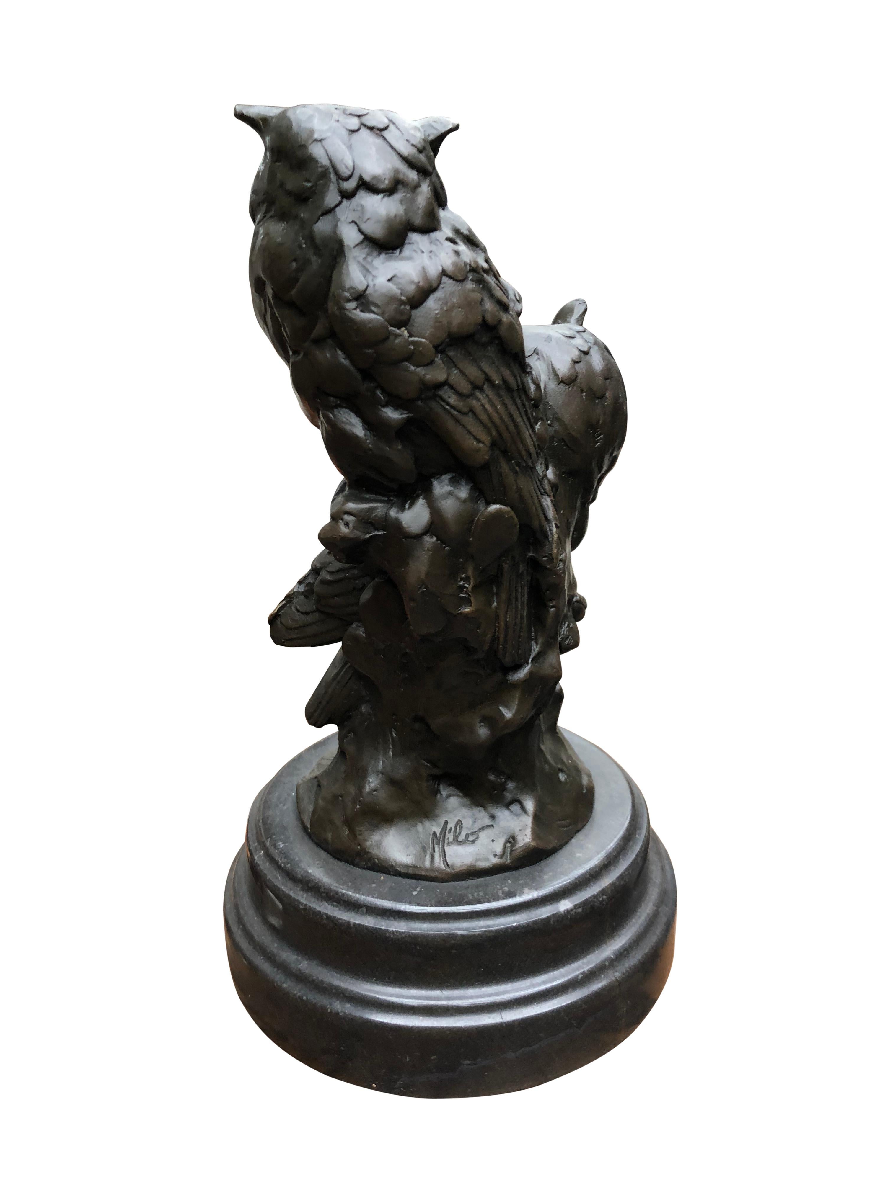 barn owl statue