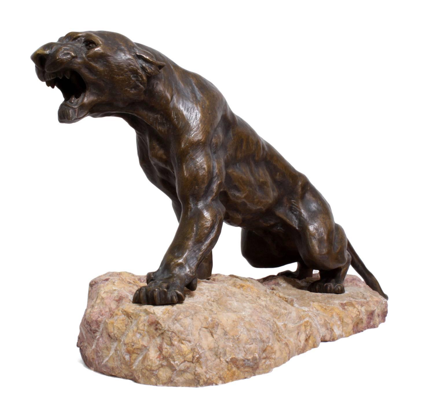 Panthère en bronze par Thomas Cartier sur un rocher de marbre, vers 1920 2