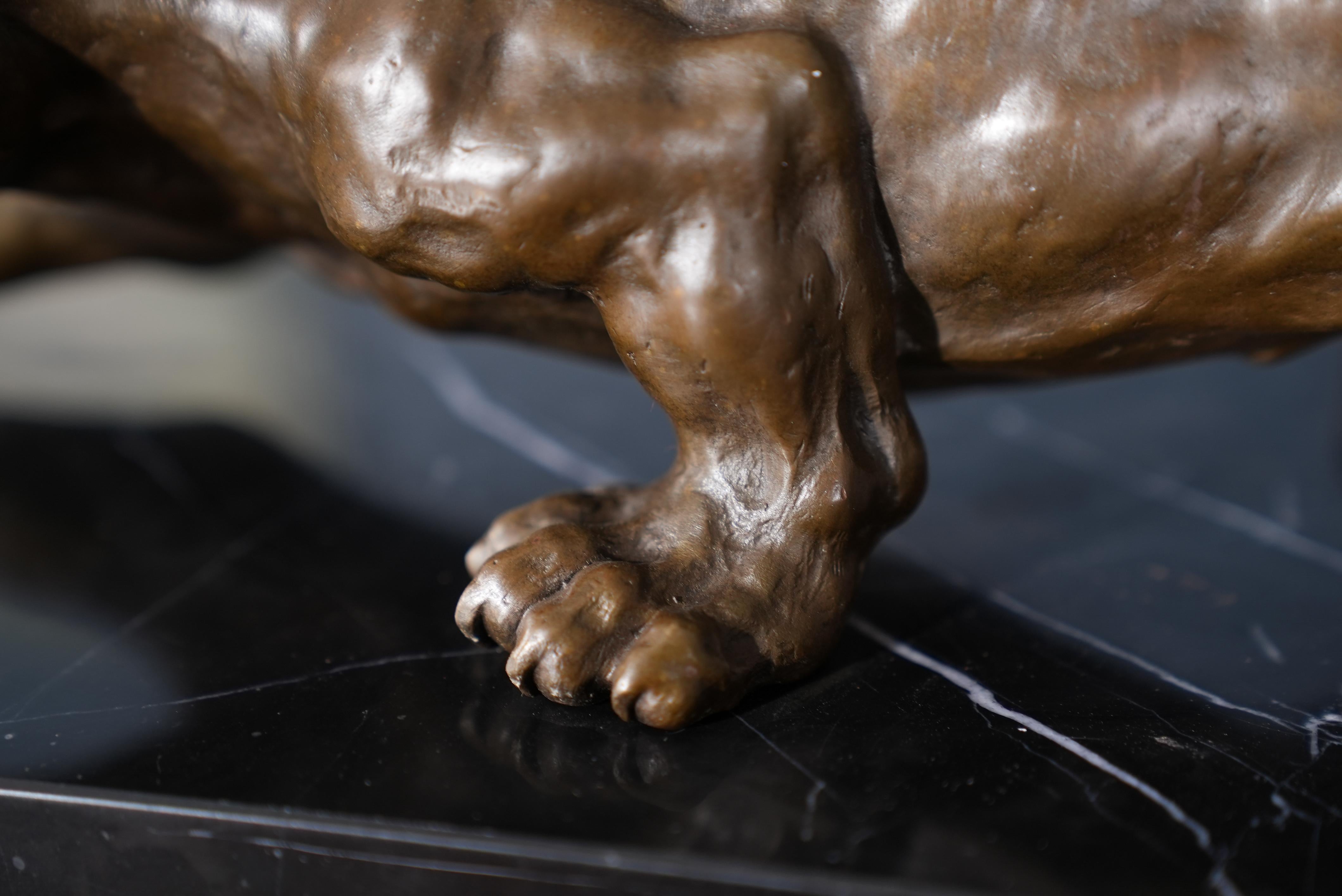 Panther aus Bronze auf Marmorsockel im Zustand „Neu“ im Angebot in Annville, PA