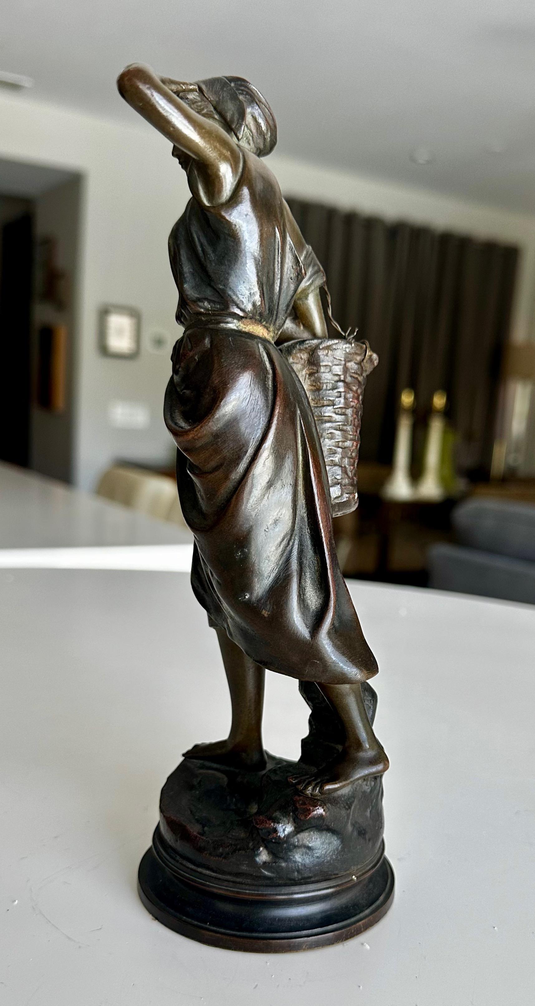 Bronze Patinated 19th Century Fisherwomen after Eugene Laurent In Good Condition For Sale In Palm Springs, CA