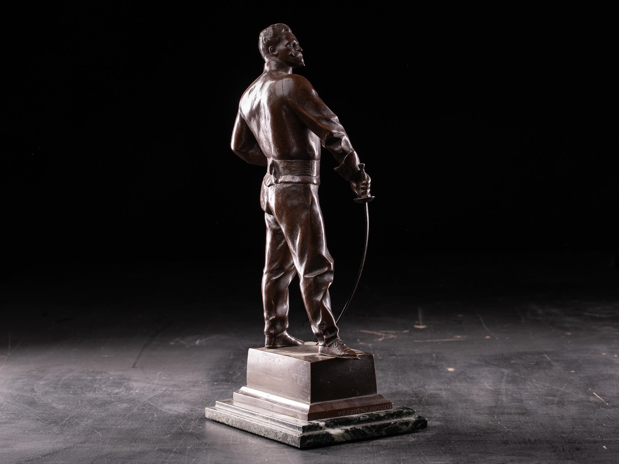 Bronzo Bronze patinated Statue of Fencer by G.Devreese (1861-1941) . in vendita