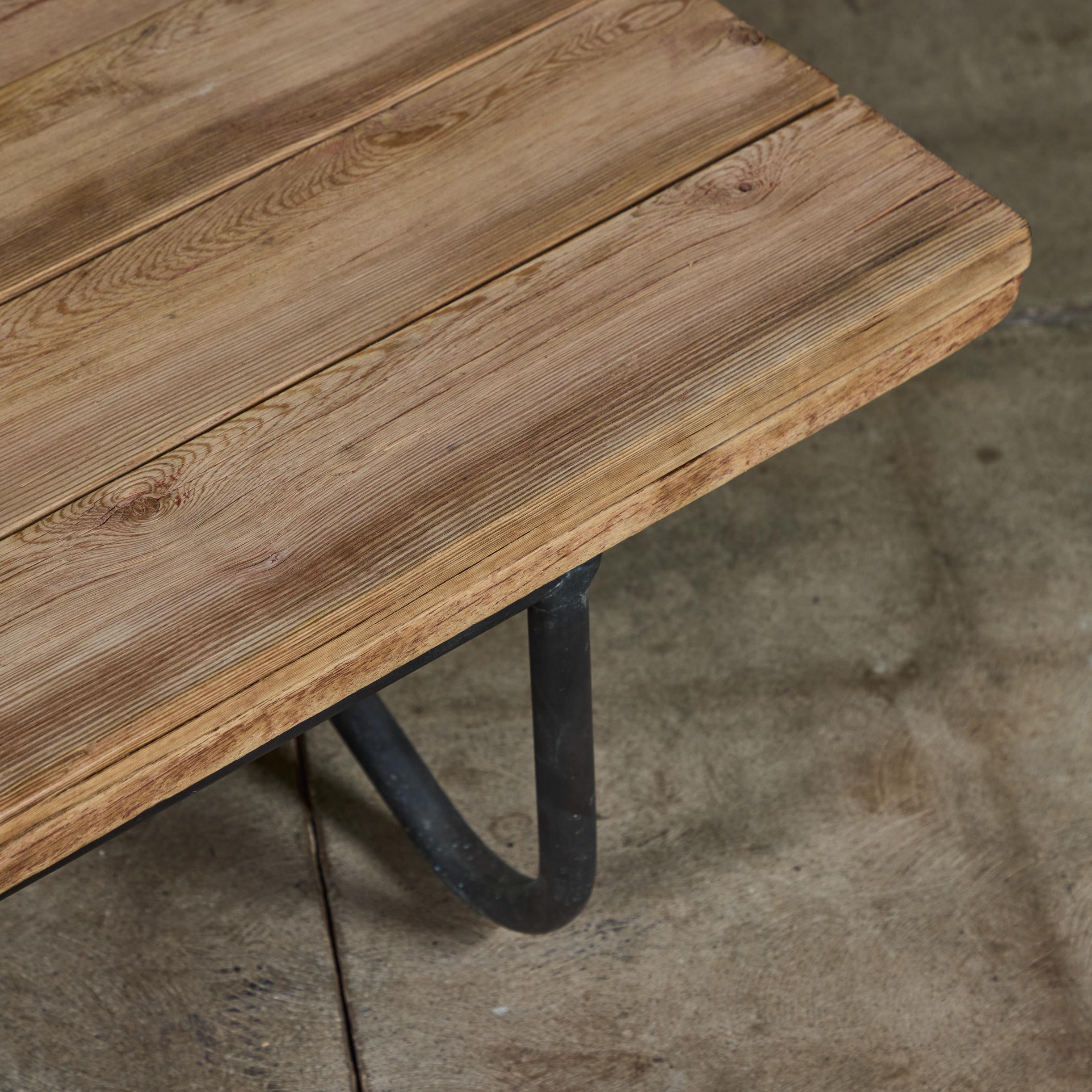 Table de plage en bronze avec plateau en bois par Walter Lamb pour Brown Jordan en vente 9