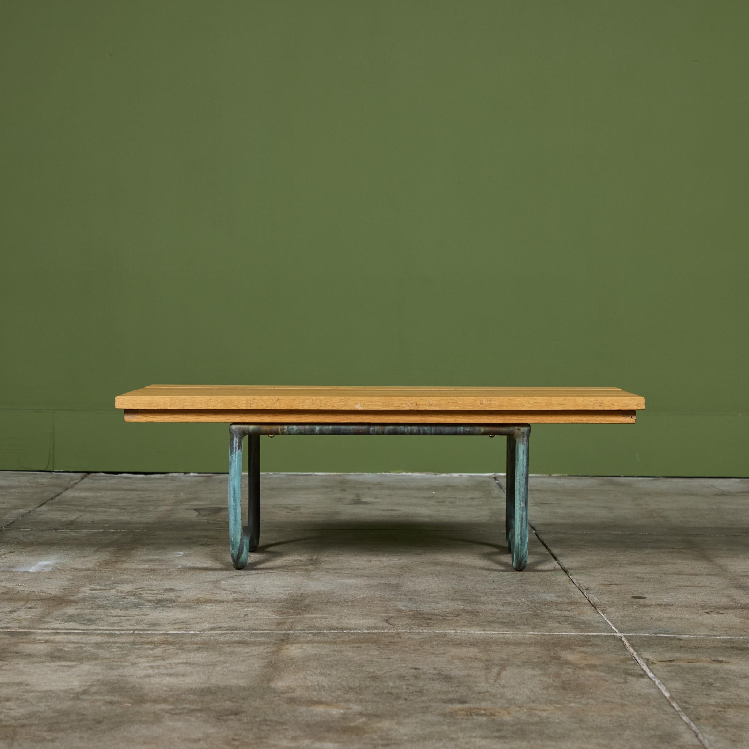 Table de plage en bronze avec plateau en bois par Walter Lamb pour Brown Jordan en vente 6