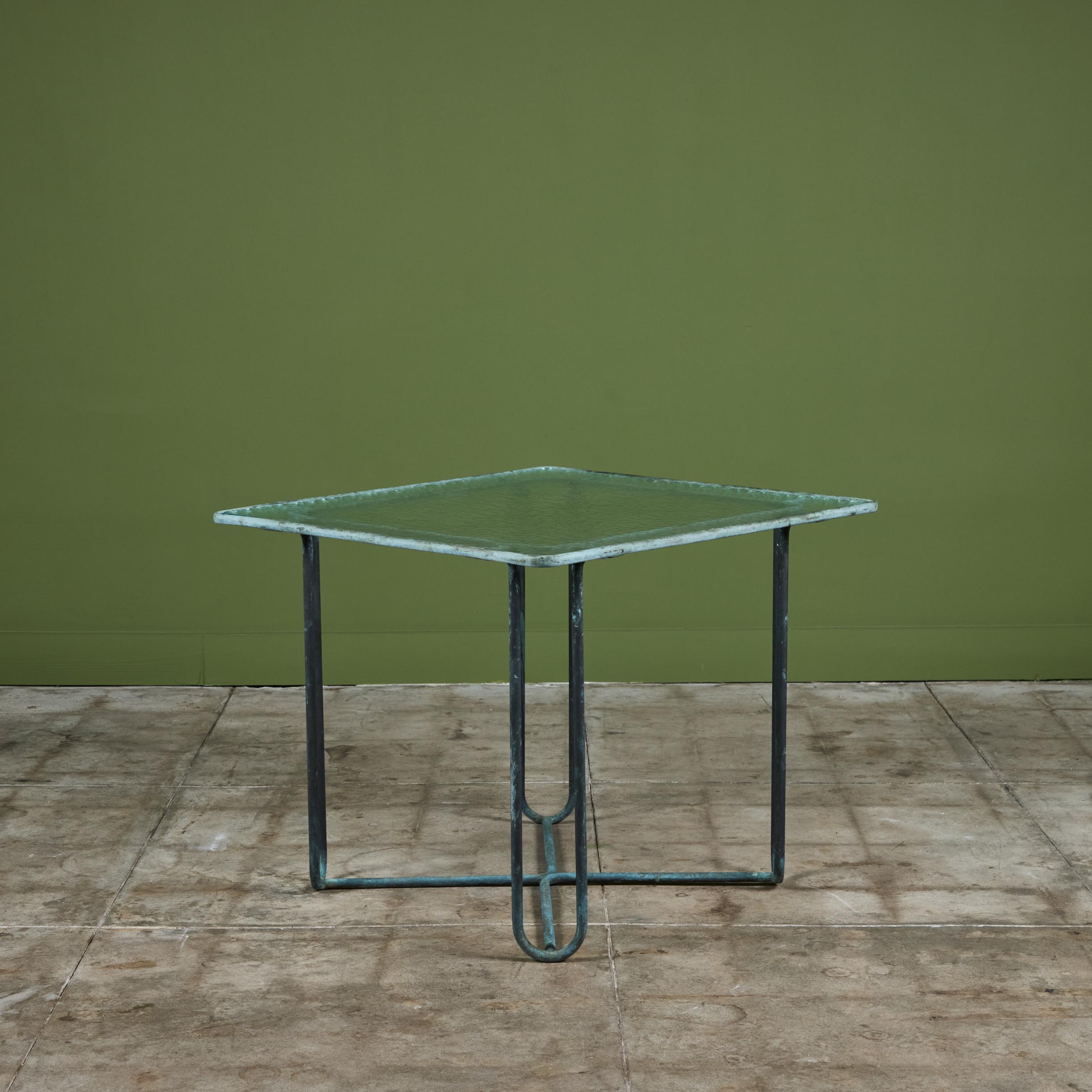 Mesa de comedor cuadrada de bronce para patio de Walter Lamb para Brown Jordan Estadounidense en venta