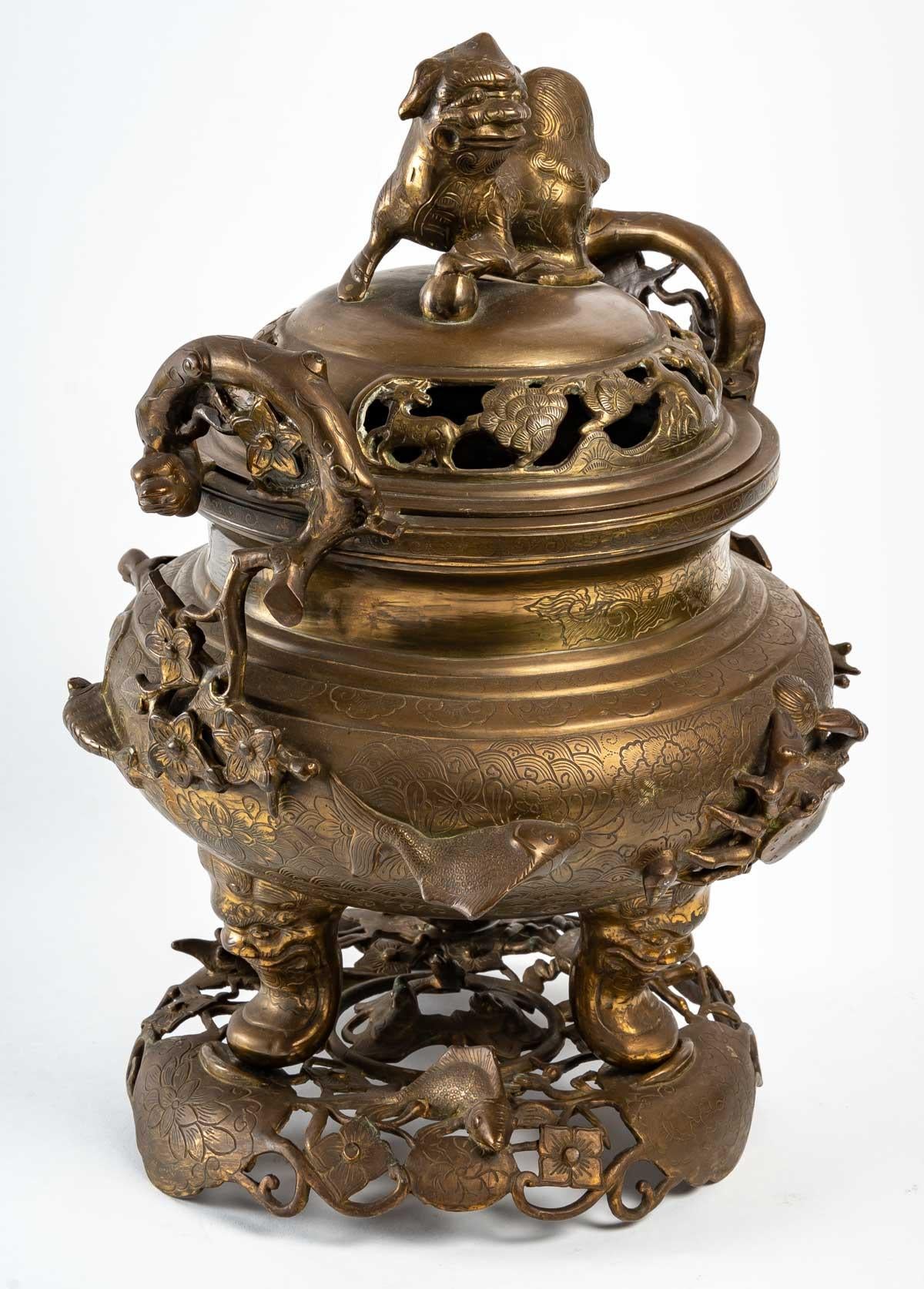 Bronze perfume burner, Vietnam, 19th century 5
