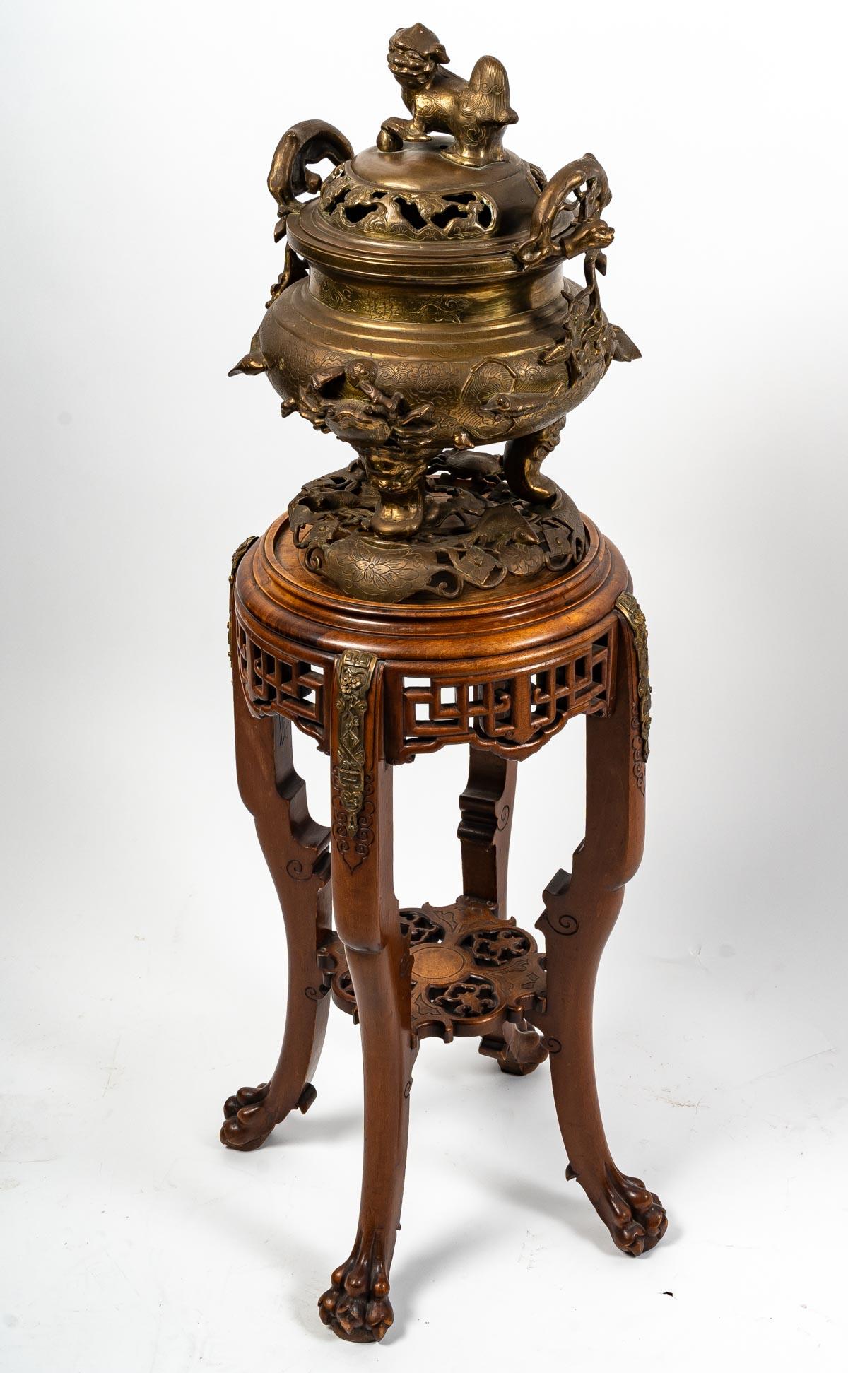 Bronze perfume burner, Vietnam, 19th century 15