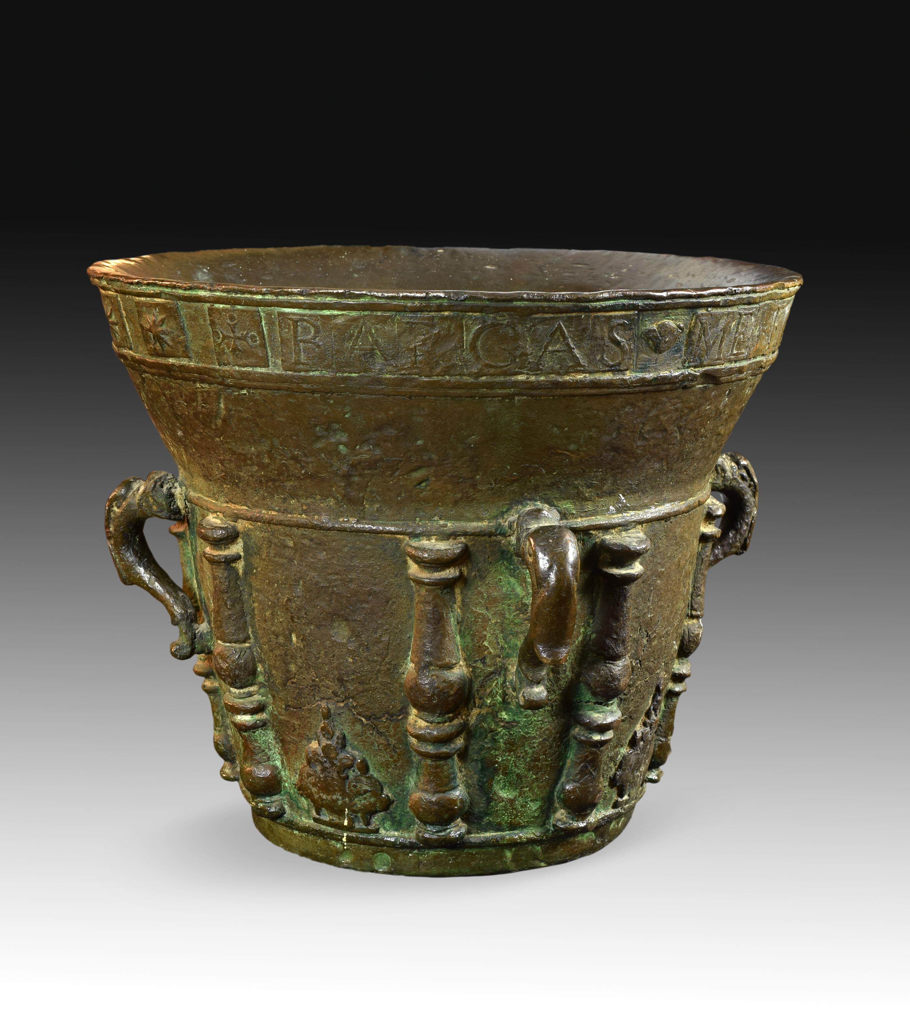 Bronze Pharmacy Mortar, Signed and Dated 'Bargas, 1711' 1