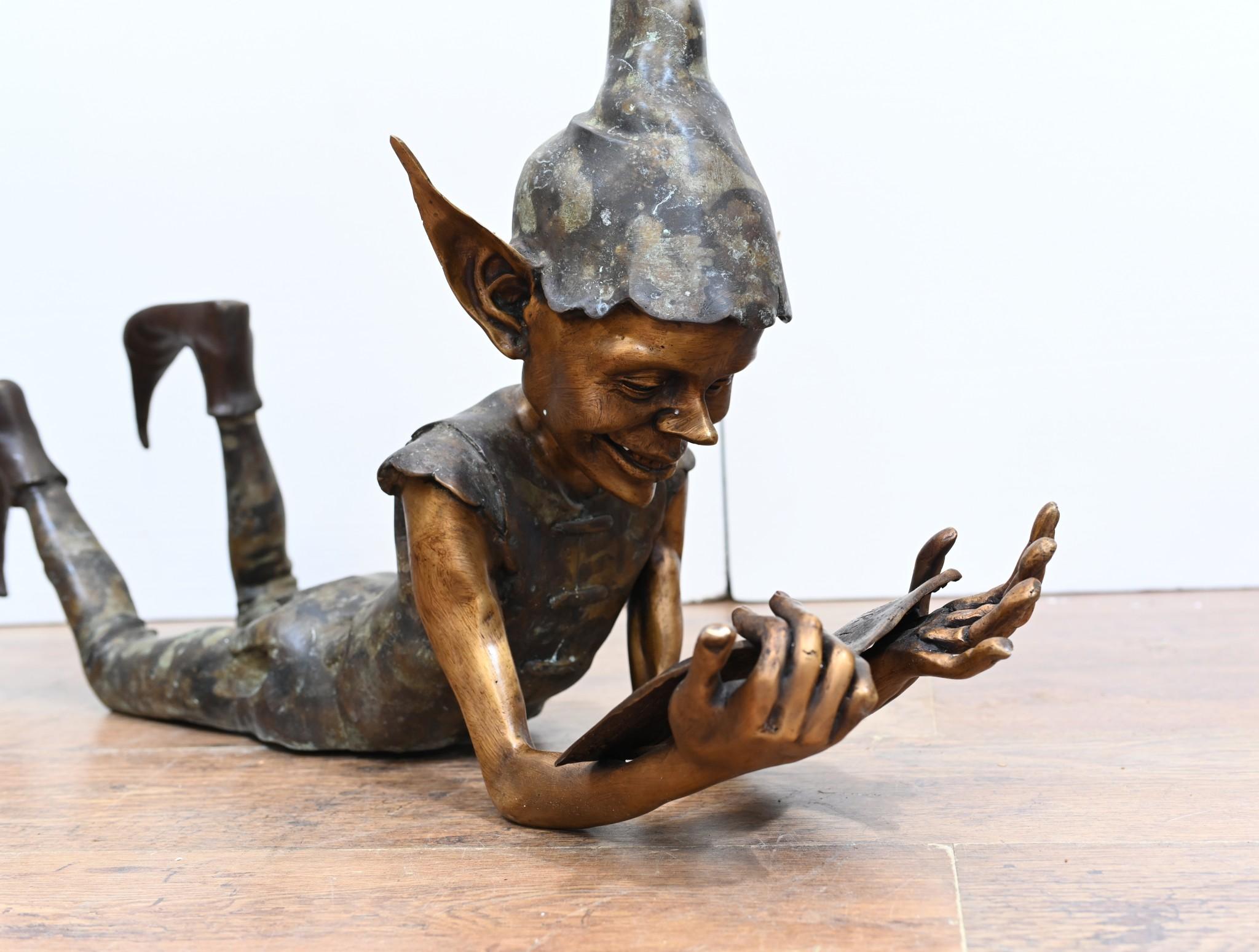 Bronzato Statua Pixie in bronzo Reading Fairey Elph Garden Casting in vendita