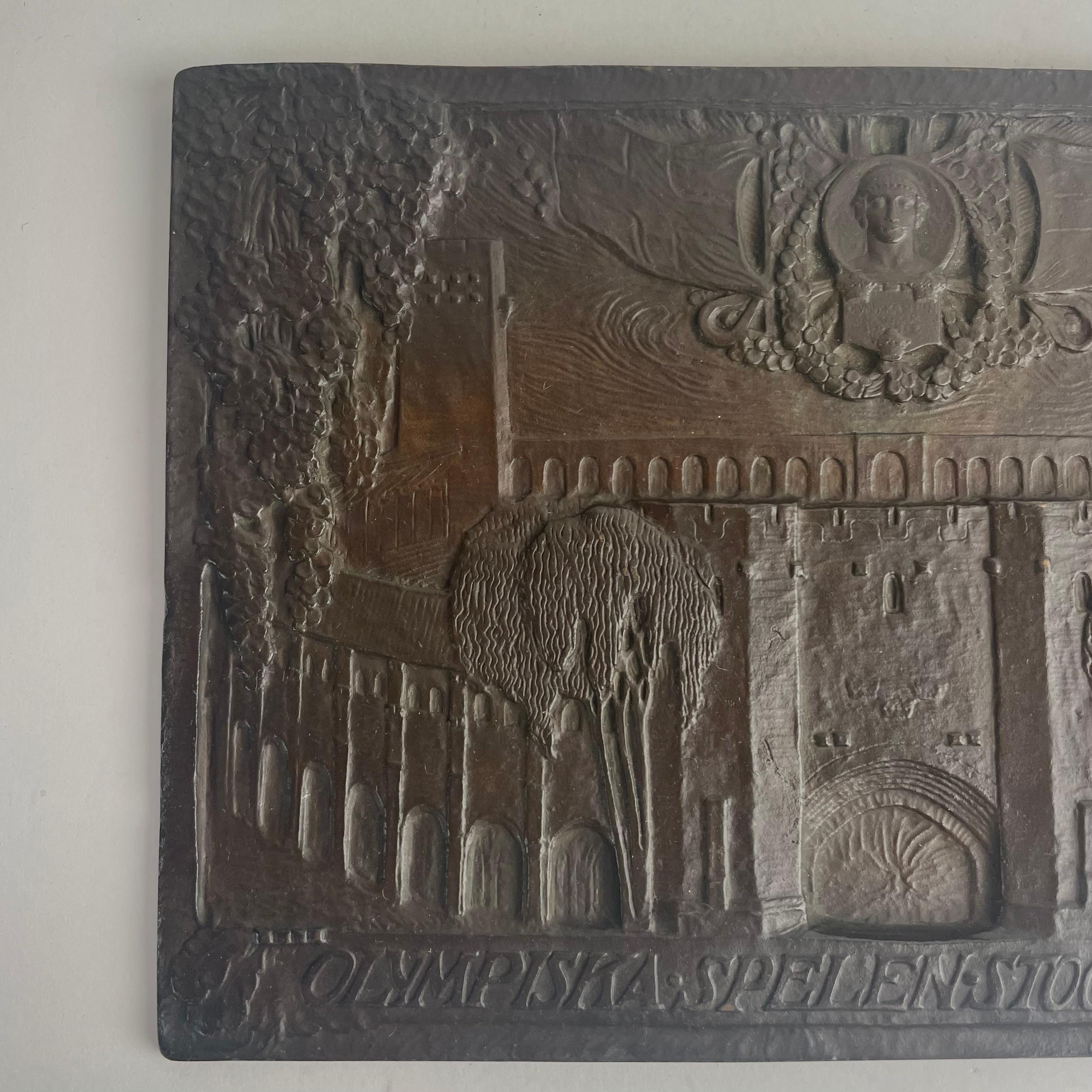 Placa de bronce de los Juegos Olímpicos de Estocolmo de 1912 por Hjördis Nordin-Tengbom en Bueno estado para la venta en Knivsta, SE