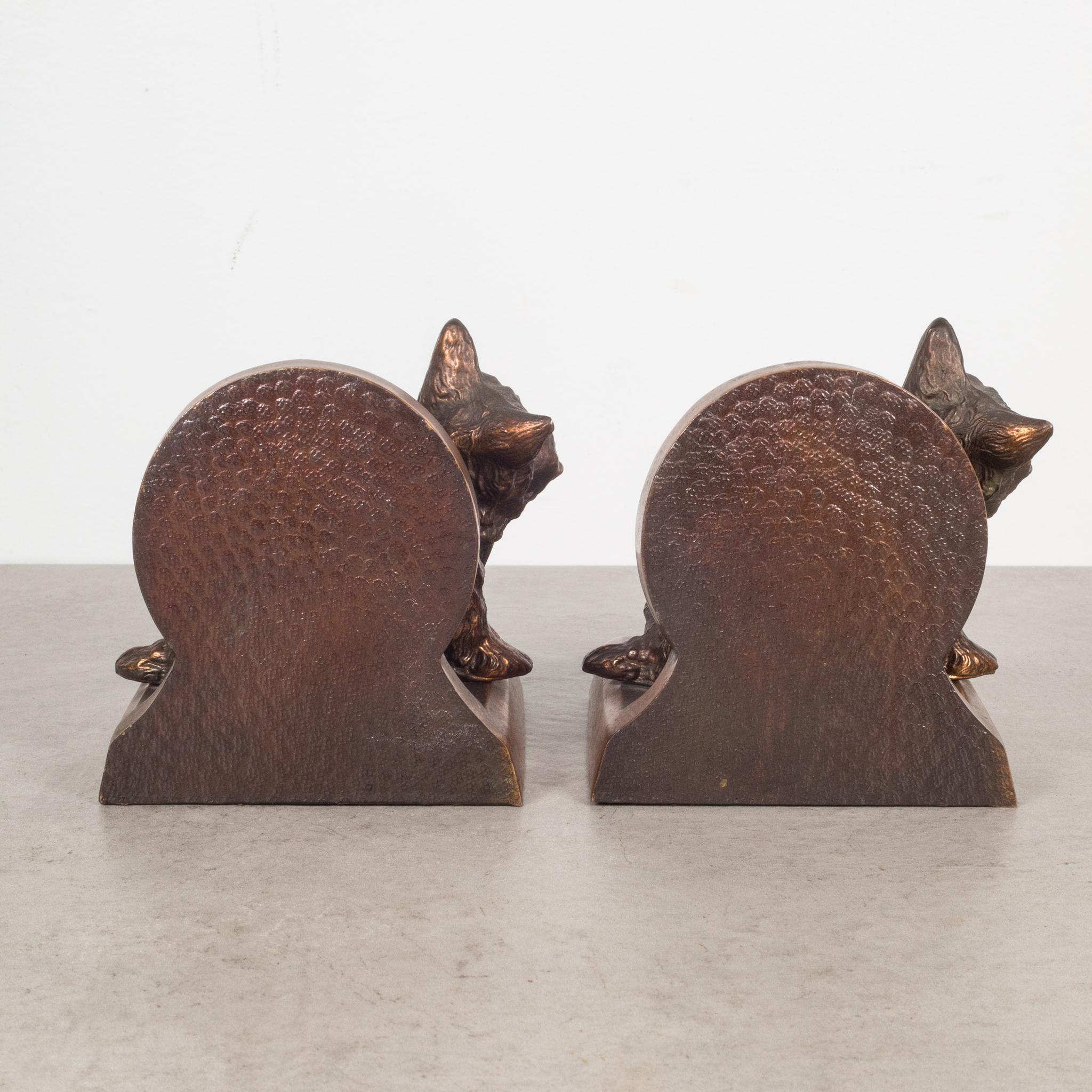 Bronze Plated Scotty Dog Bookends on Pedastals c.1940 In Good Condition In San Francisco, CA